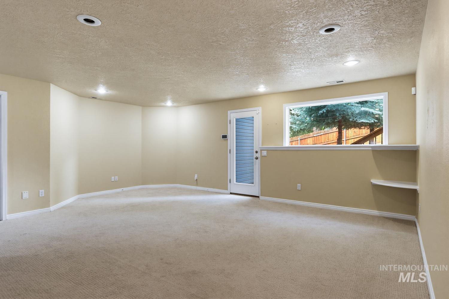 2480 E Roanoke Dr, Boise, Idaho 83712, 5 Bedrooms, 4.5 Bathrooms, Residential For Sale, Price $1,050,000, 98992682