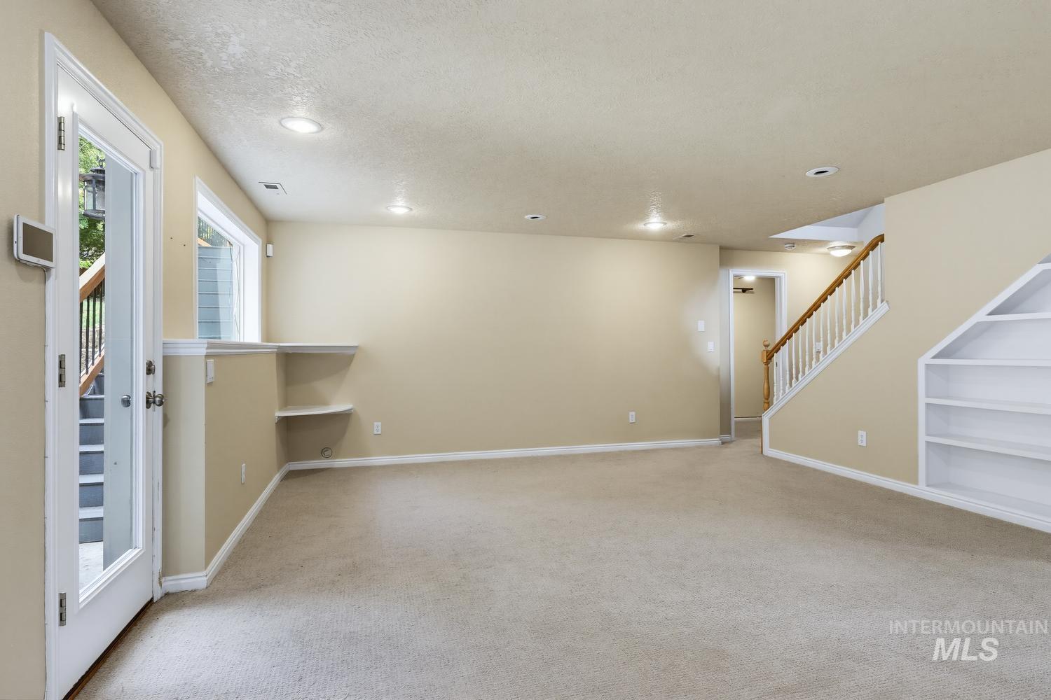 2480 E Roanoke Dr, Boise, Idaho 83712, 5 Bedrooms, 4.5 Bathrooms, Residential For Sale, Price $1,050,000, 98992682