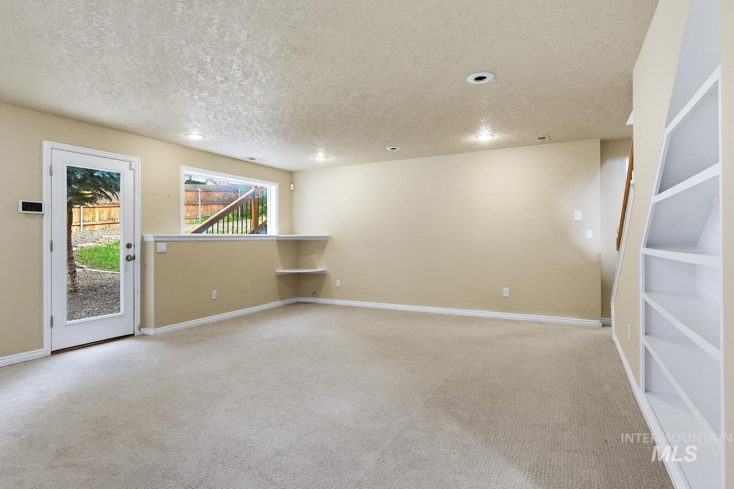 2480 E Roanoke Dr, Boise, Idaho 83712, 5 Bedrooms, 4.5 Bathrooms, Residential For Sale, Price $1,050,000, 98992682