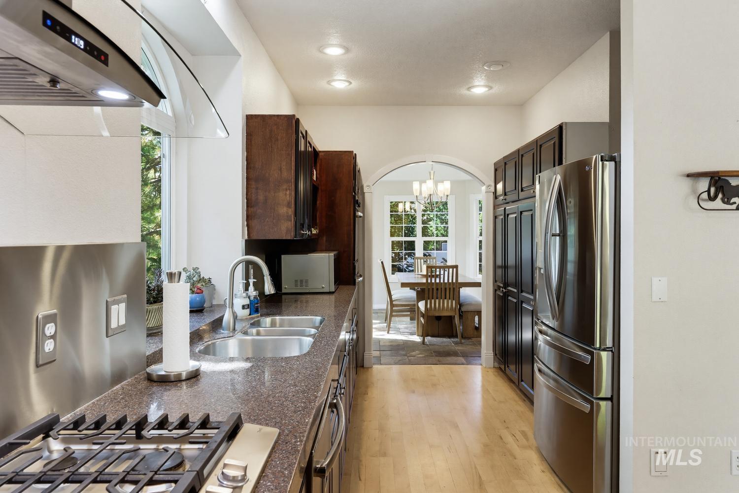 2480 E Roanoke Dr, Boise, Idaho 83712, 5 Bedrooms, 4.5 Bathrooms, Residential For Sale, Price $1,050,000, 98992682