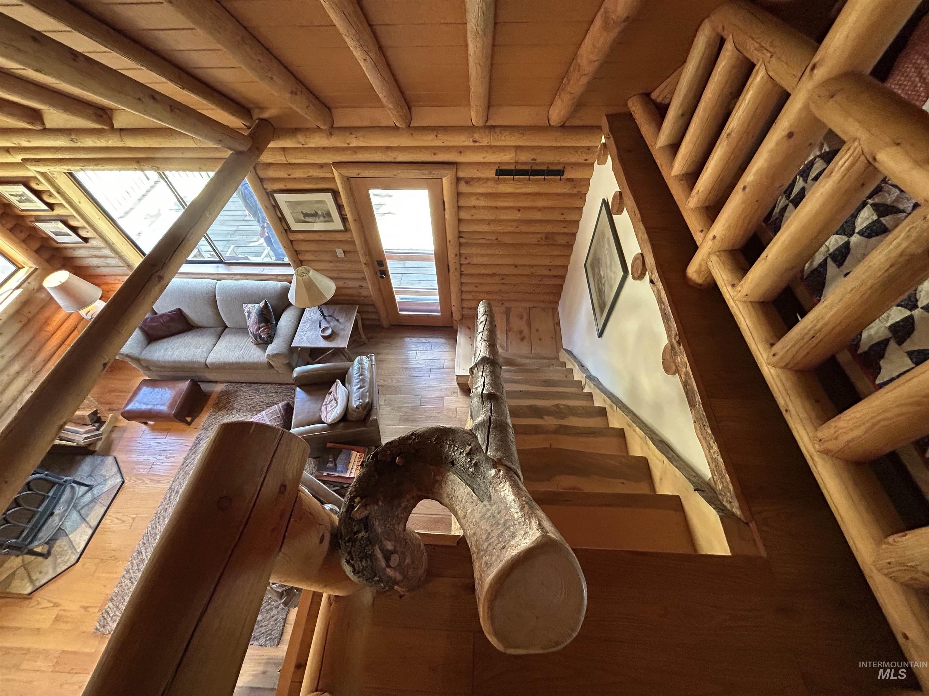 35 Sawtooth Way, Stanley, Idaho 83278, 1 Bedroom, 1 Bathroom, Residential For Sale, Price $925,000, 98992684