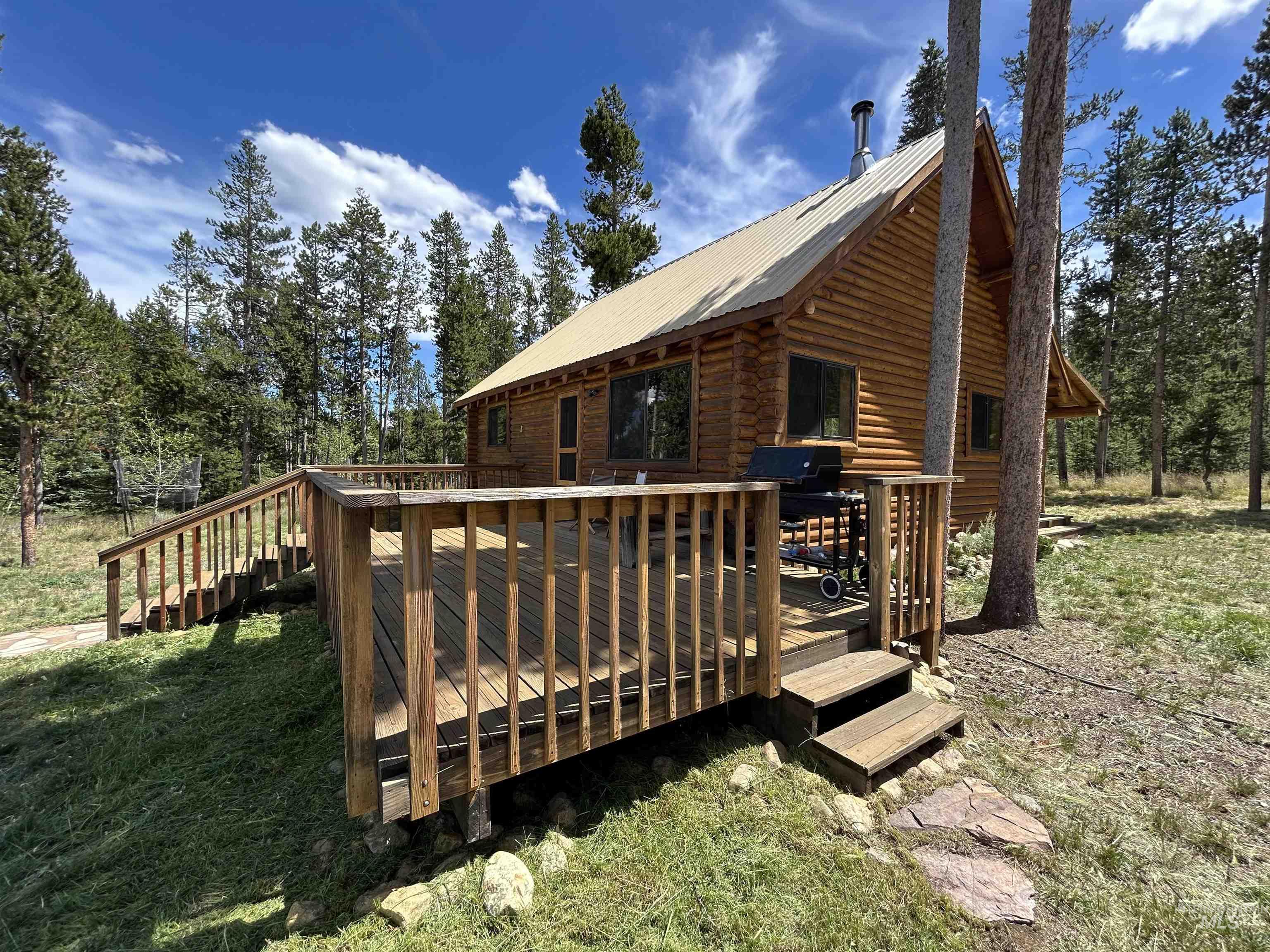 35 Sawtooth Way, Stanley, Idaho 83278, 1 Bedroom, 1 Bathroom, Residential For Sale, Price $925,000, 98992684