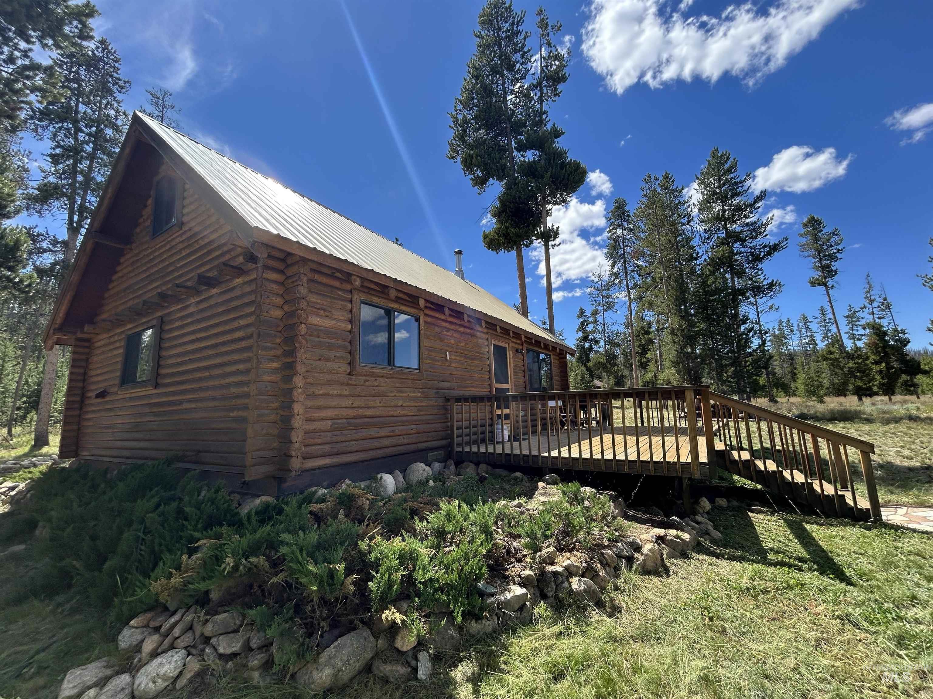 35 Sawtooth Way, Stanley, Idaho 83278, 1 Bedroom, 1 Bathroom, Residential For Sale, Price $925,000, 98992684