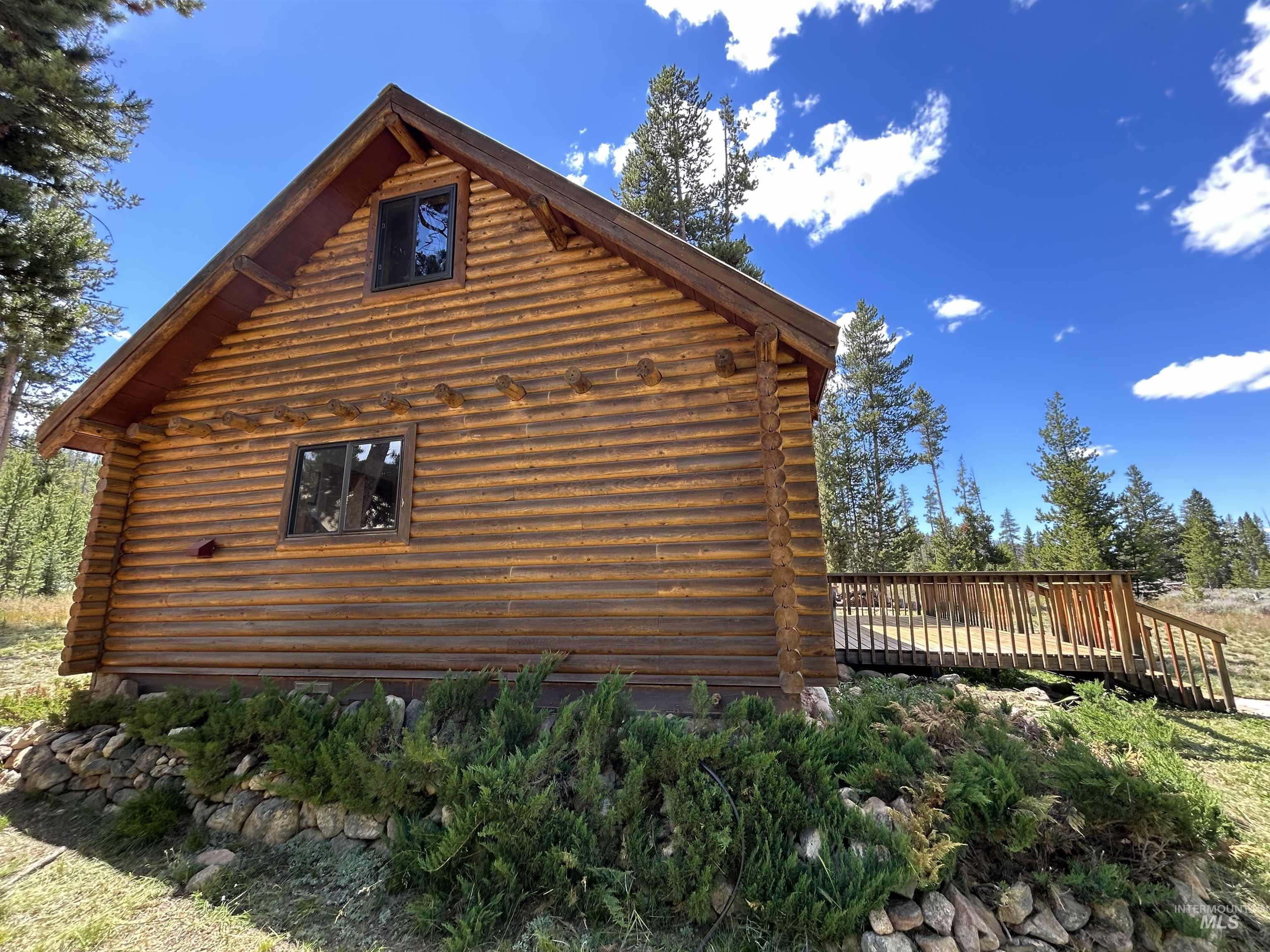 35 Sawtooth Way, Stanley, Idaho 83278, 1 Bedroom, 1 Bathroom, Residential For Sale, Price $925,000, 98992684
