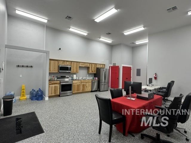 130 E 10th N, Mountain Home, Idaho 83647-1645, Business/Commercial For Sale, Price $849,000,MLS 98992685