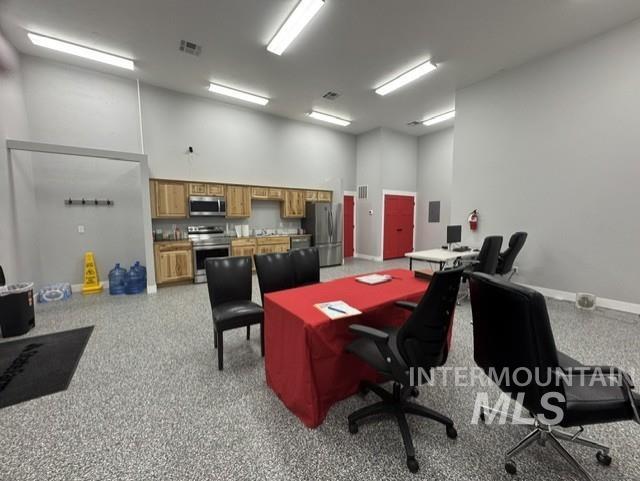 130 E 10th N, Mountain Home, Idaho 83647-1645, Business/Commercial For Sale, Price $849,000,MLS 98992685