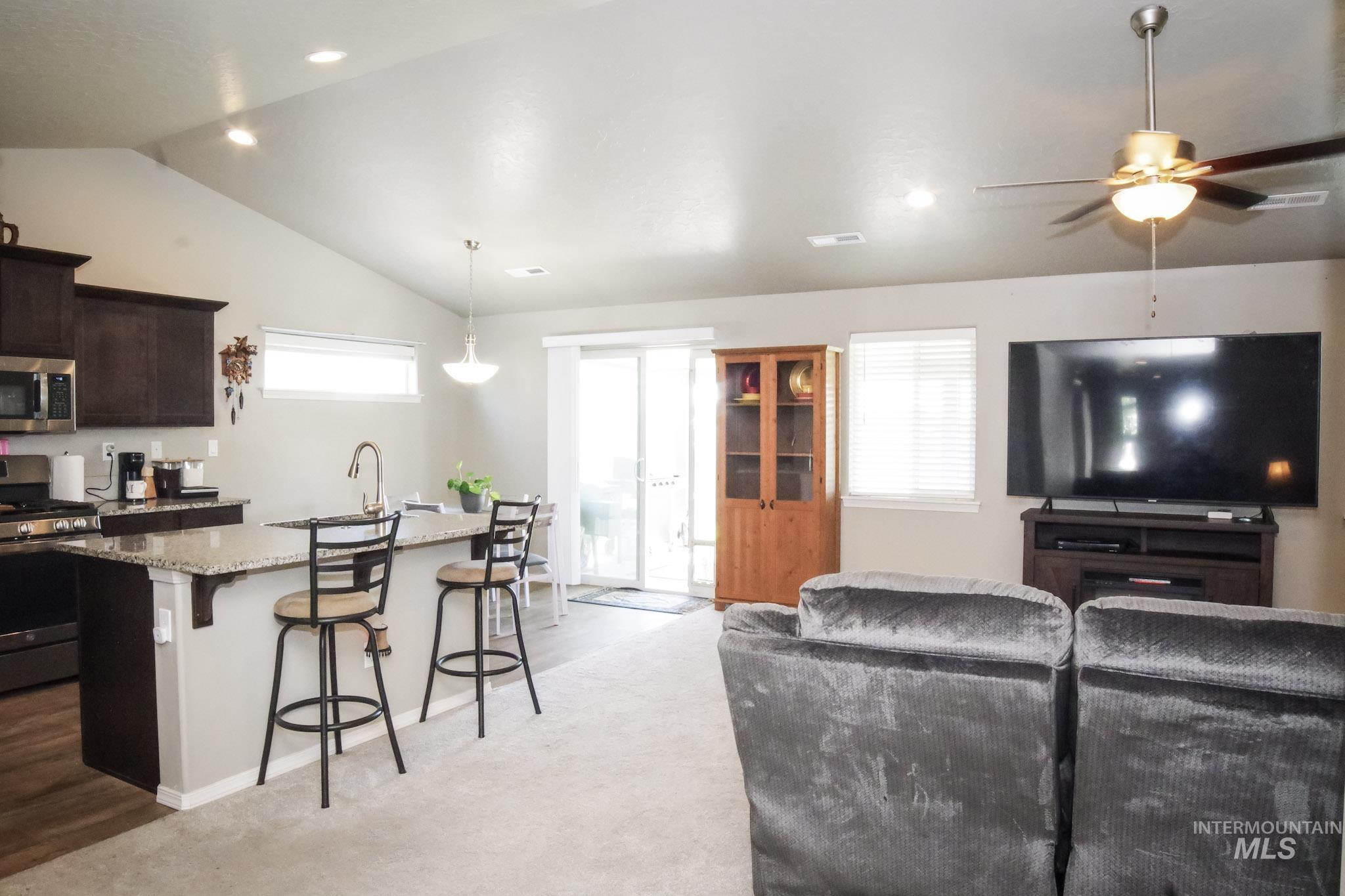 1023 Ryde Ave, Kuna, Idaho 83634, 3 Bedrooms, 2 Bathrooms, Residential For Sale, Price $440,000, 98992686
