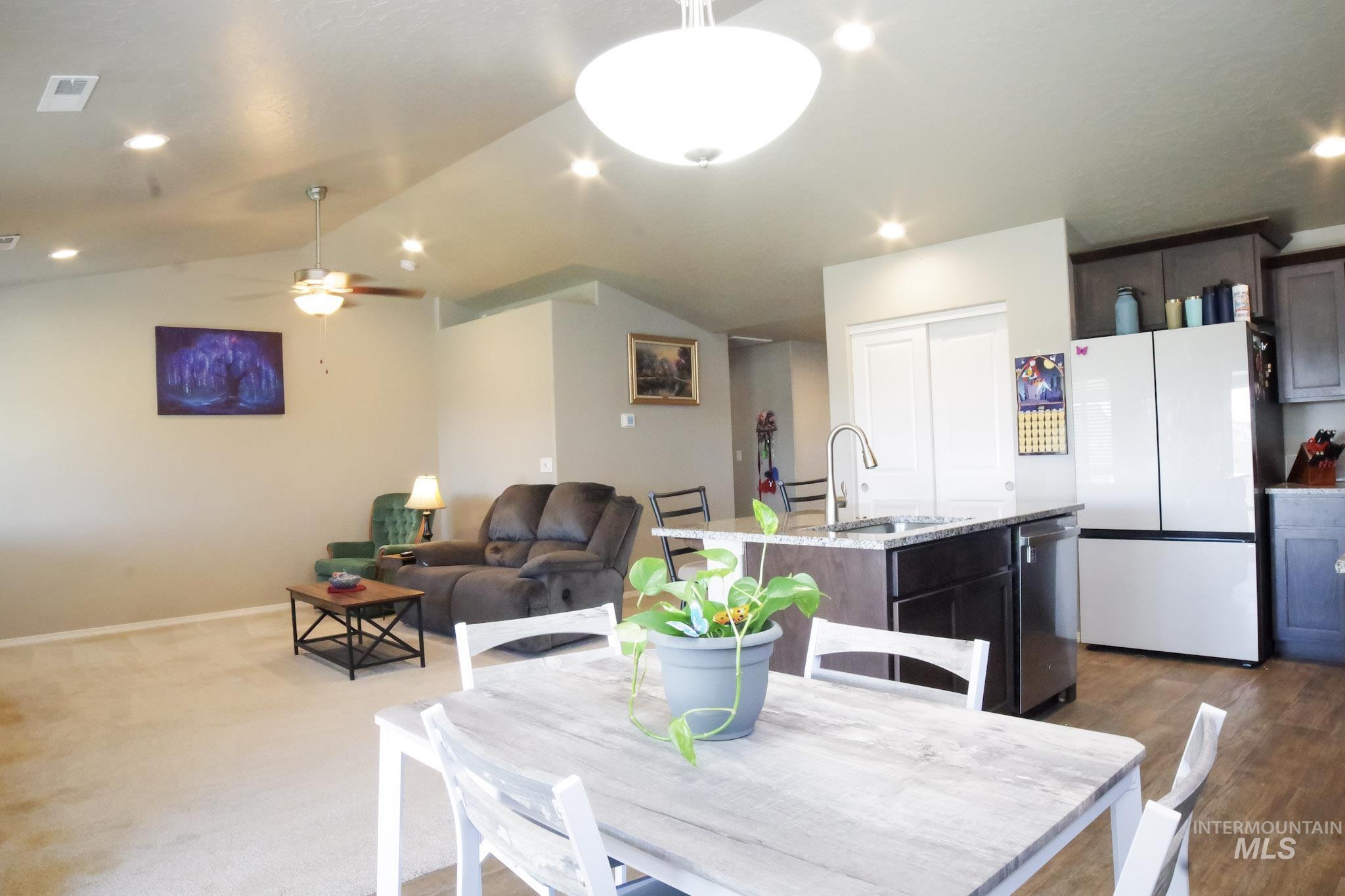 1023 Ryde Ave, Kuna, Idaho 83634, 3 Bedrooms, 2 Bathrooms, Residential For Sale, Price $440,000, 98992686
