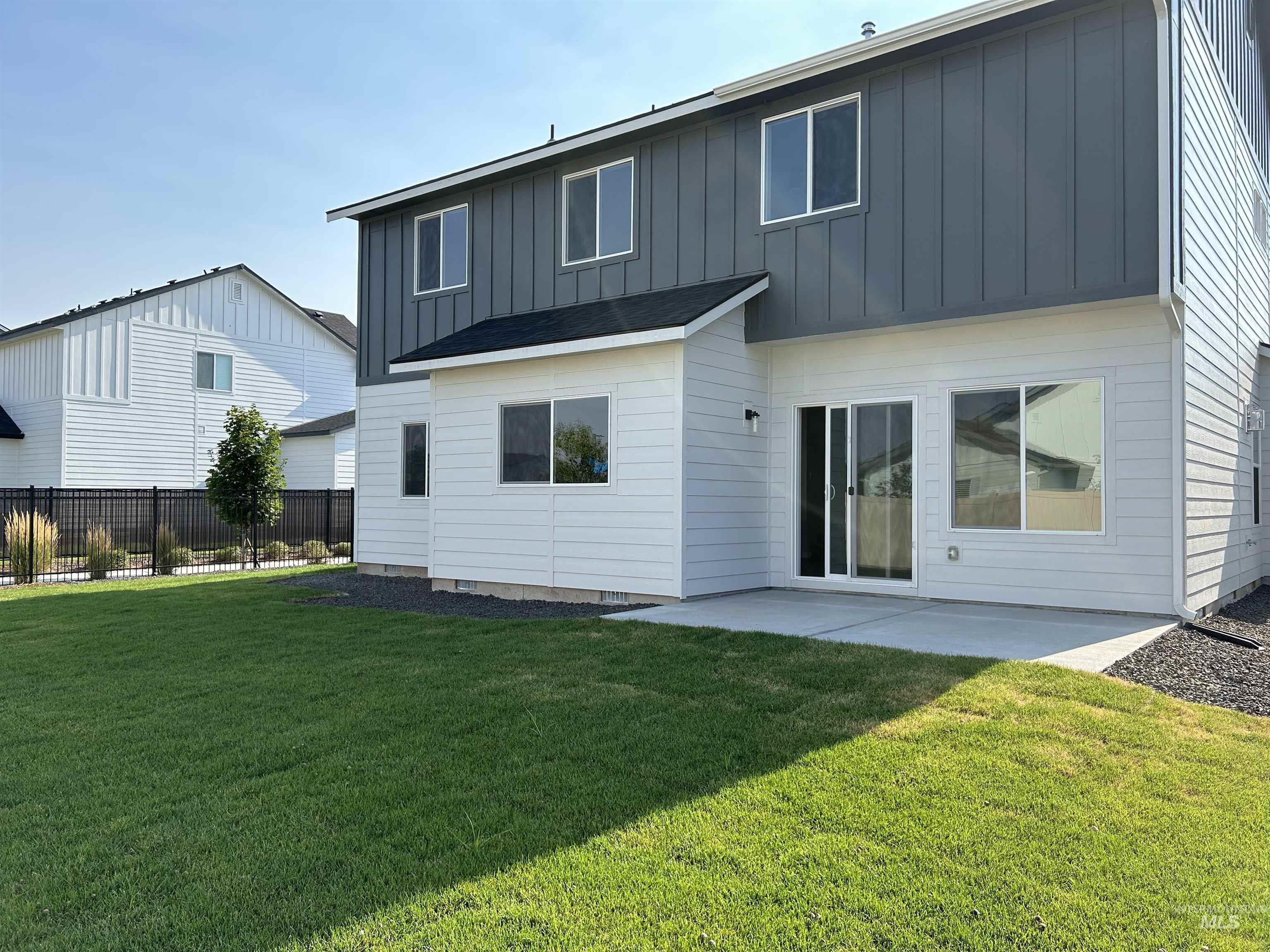 3039 S Alcamo Way, Meridian, Idaho 83642, 5 Bedrooms, 2.5 Bathrooms, Residential For Sale, Price $619,900, 98992688