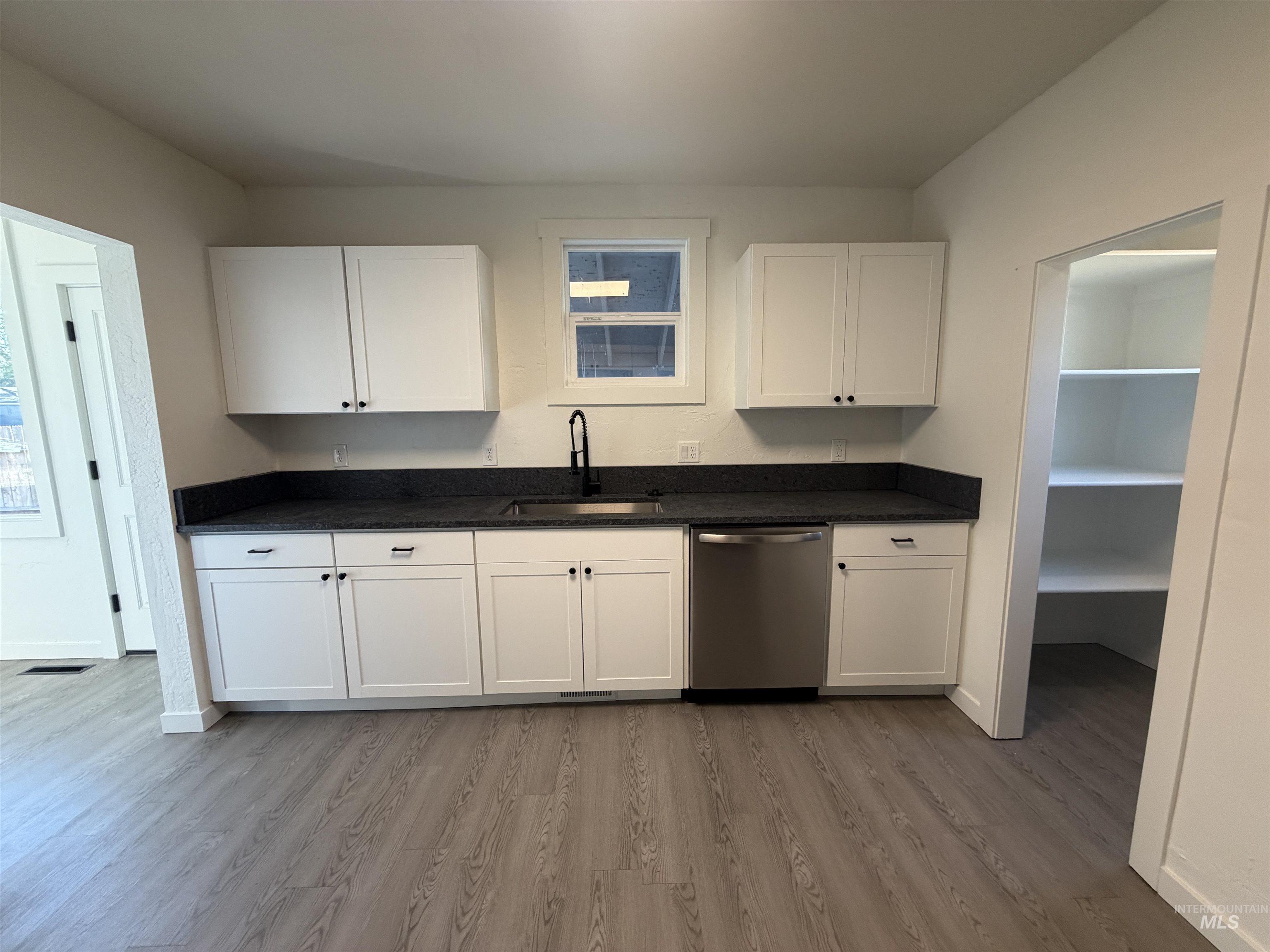 1815 Lincoln, Mountain Home, Idaho 83647, 3 Bedrooms, 1 Bathroom, Residential For Sale, Price $275,000, 98992690
