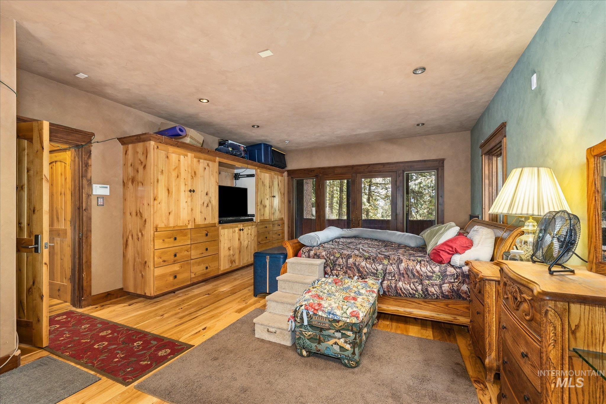 123 Wilderness Ranch Ln, Cascade, Idaho 83611, 4 Bedrooms, 3 Bathrooms, Residential For Sale, Price $699,900, 98992691