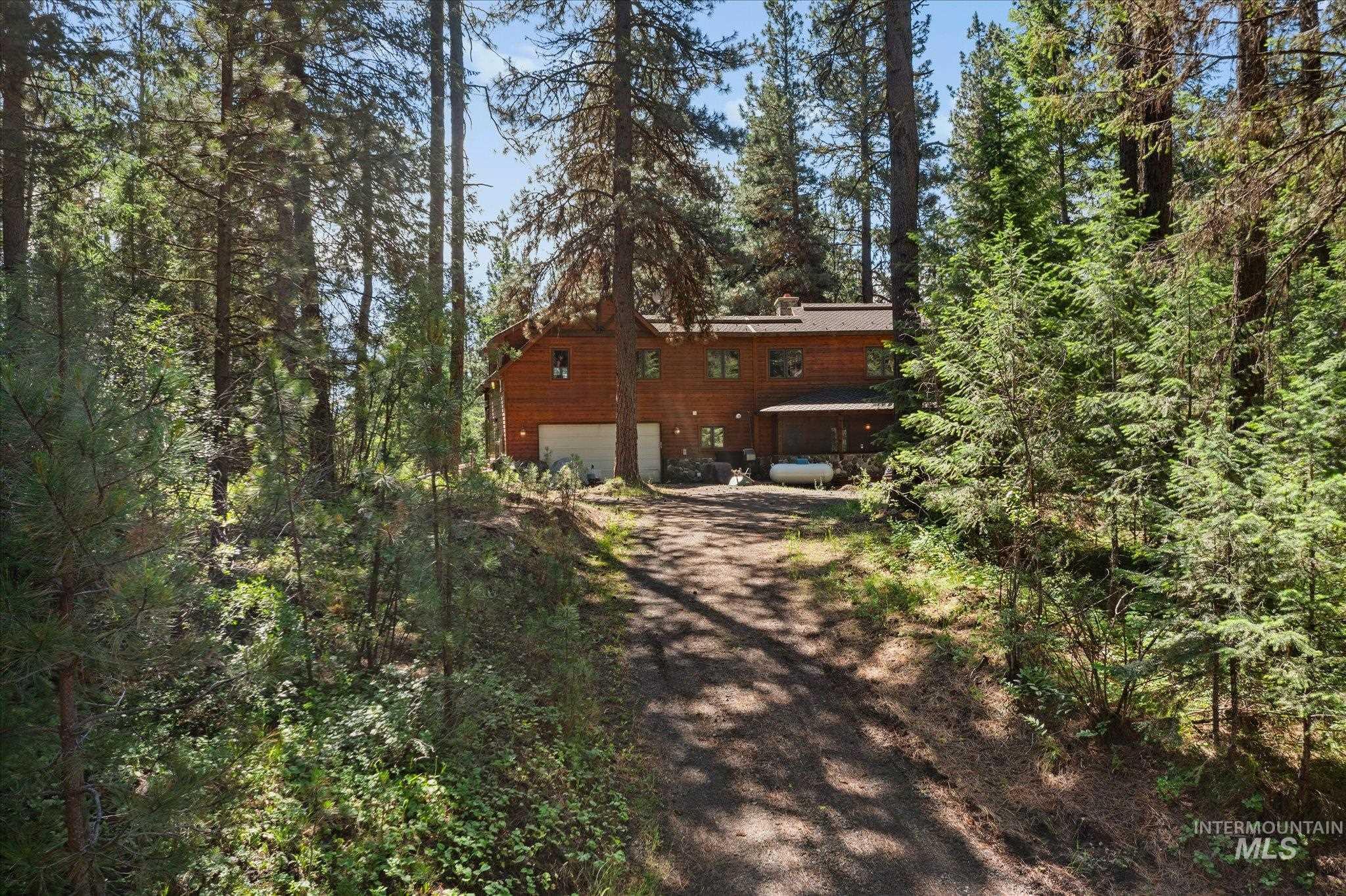 123 Wilderness Ranch Ln, Cascade, Idaho 83611, 4 Bedrooms, 3 Bathrooms, Residential For Sale, Price $699,900, 98992691