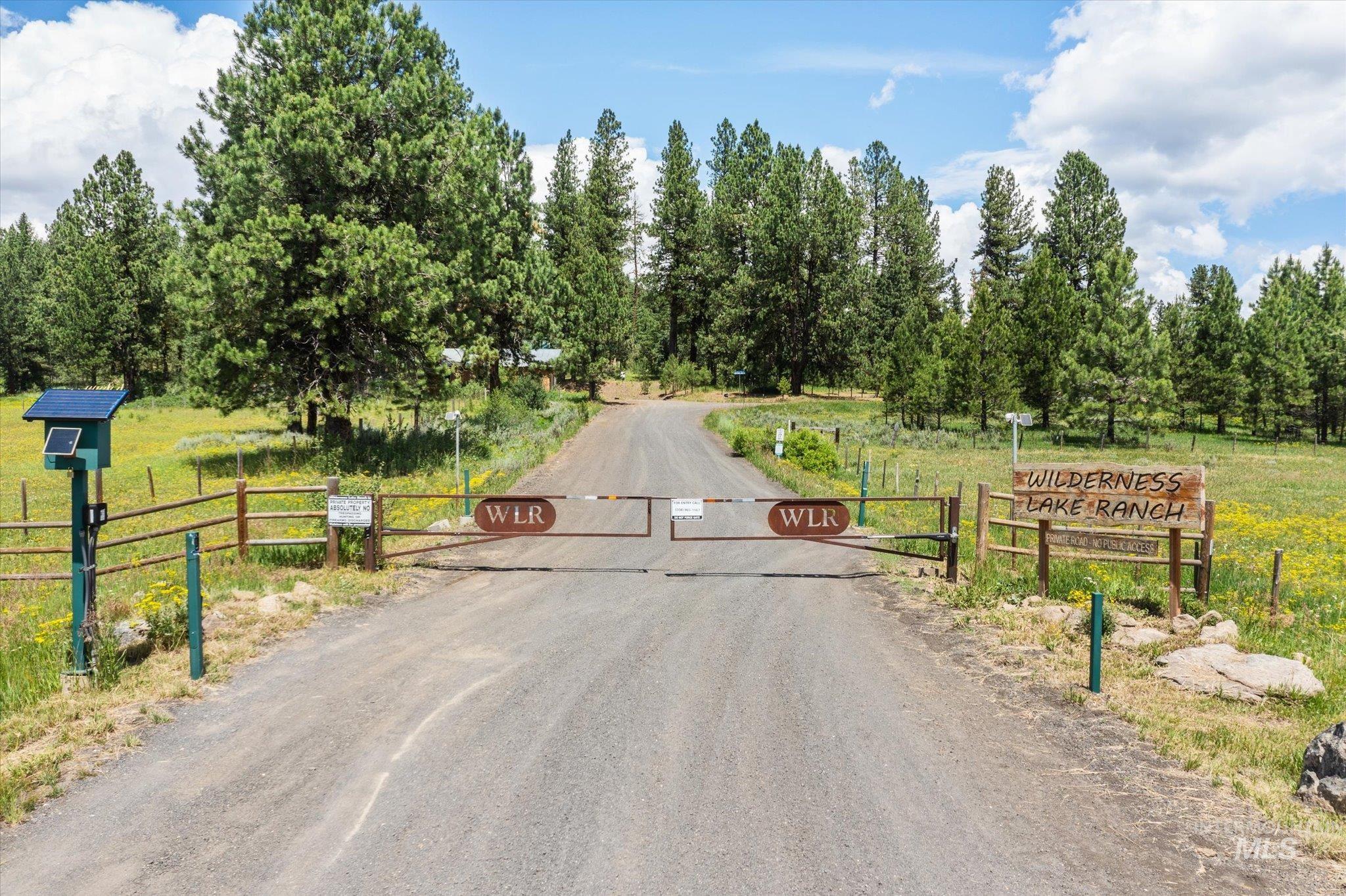 123 Wilderness Ranch Ln, Cascade, Idaho 83611, 4 Bedrooms, 3 Bathrooms, Residential For Sale, Price $699,900, 98992691