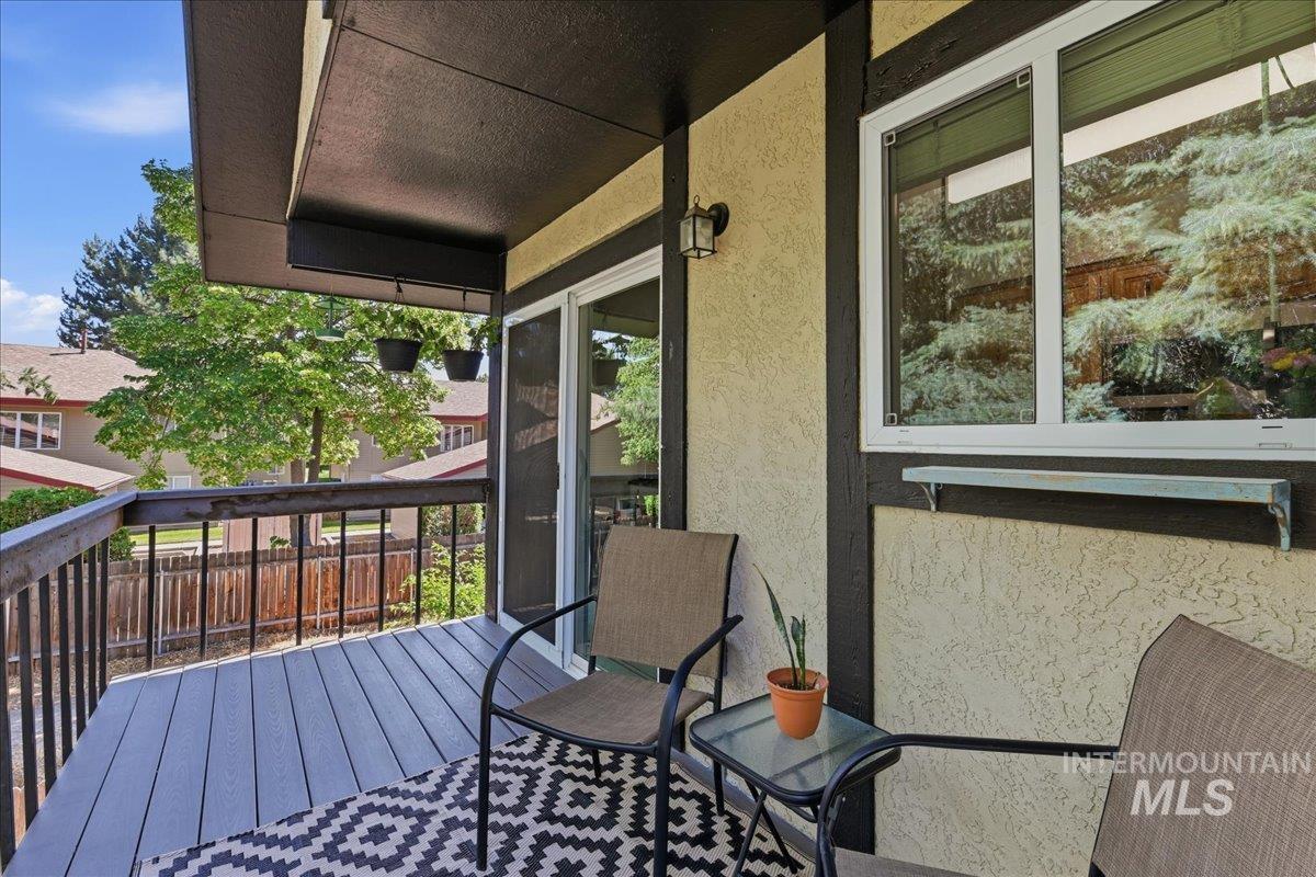 7093 W Colehaven Ln, Boise, Idaho 83704, 2 Bedrooms, 1 Bathroom, Residential For Sale, Price $240,000,MLS 98992693