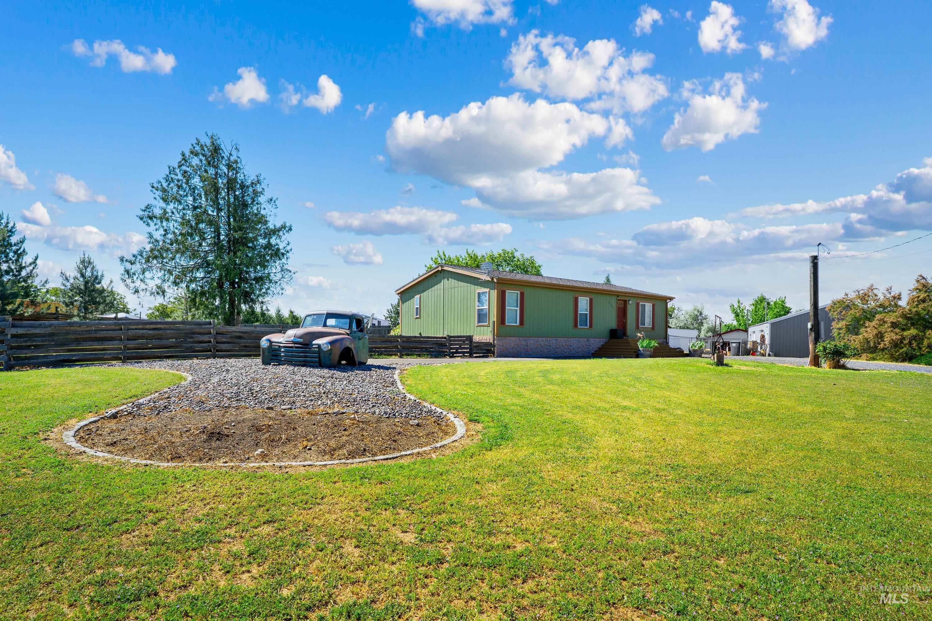 2151 2nd Ave, Clarkston, Washington 99403, 2 Bedrooms, 2 Bathrooms, Residential For Sale, Price $380,000,MLS 98992694
