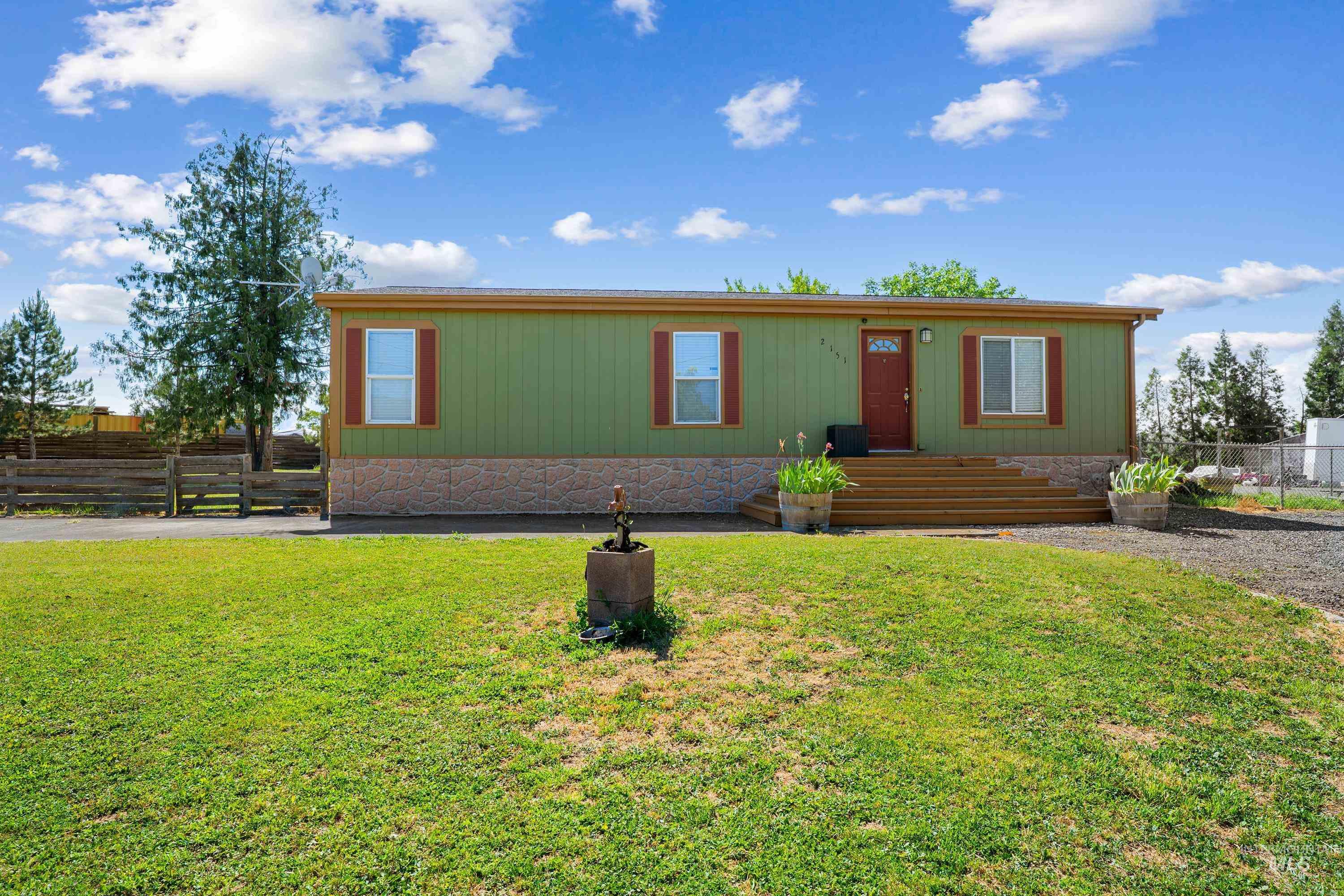 2151 2nd Ave, Clarkston, Washington 99403, 2 Bedrooms, 2 Bathrooms, Residential For Sale, Price $380,000, 98992694