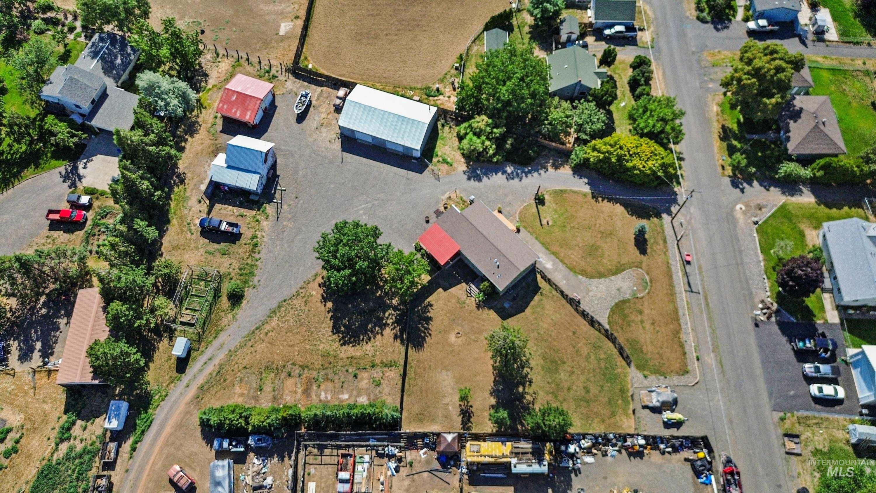 2151 2nd Ave, Clarkston, Washington 99403, 2 Bedrooms, 2 Bathrooms, Residential For Sale, Price $380,000, 98992694