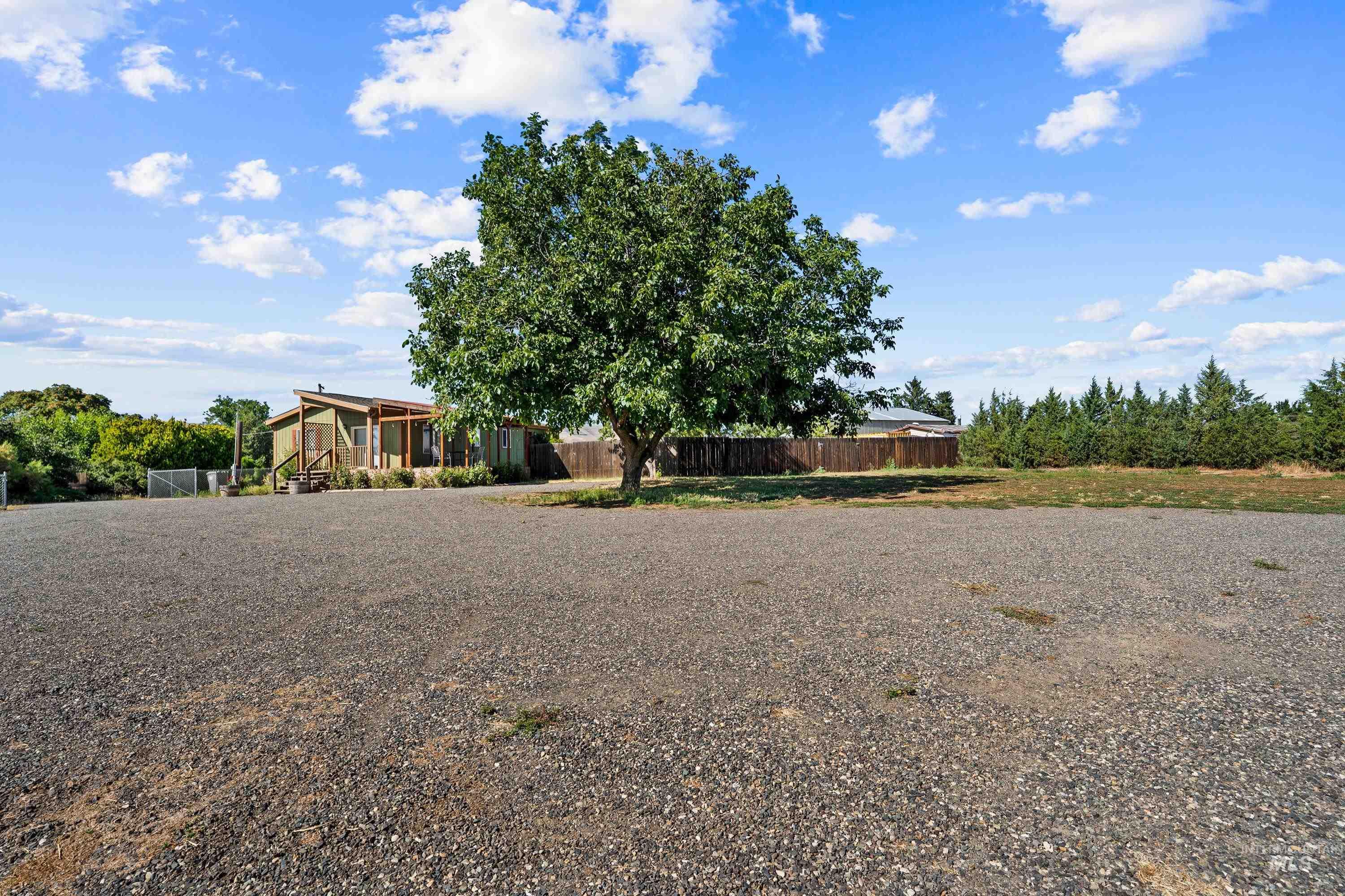 2151 2nd Ave, Clarkston, Washington 99403, 2 Bedrooms, 2 Bathrooms, Residential For Sale, Price $380,000, 98992694