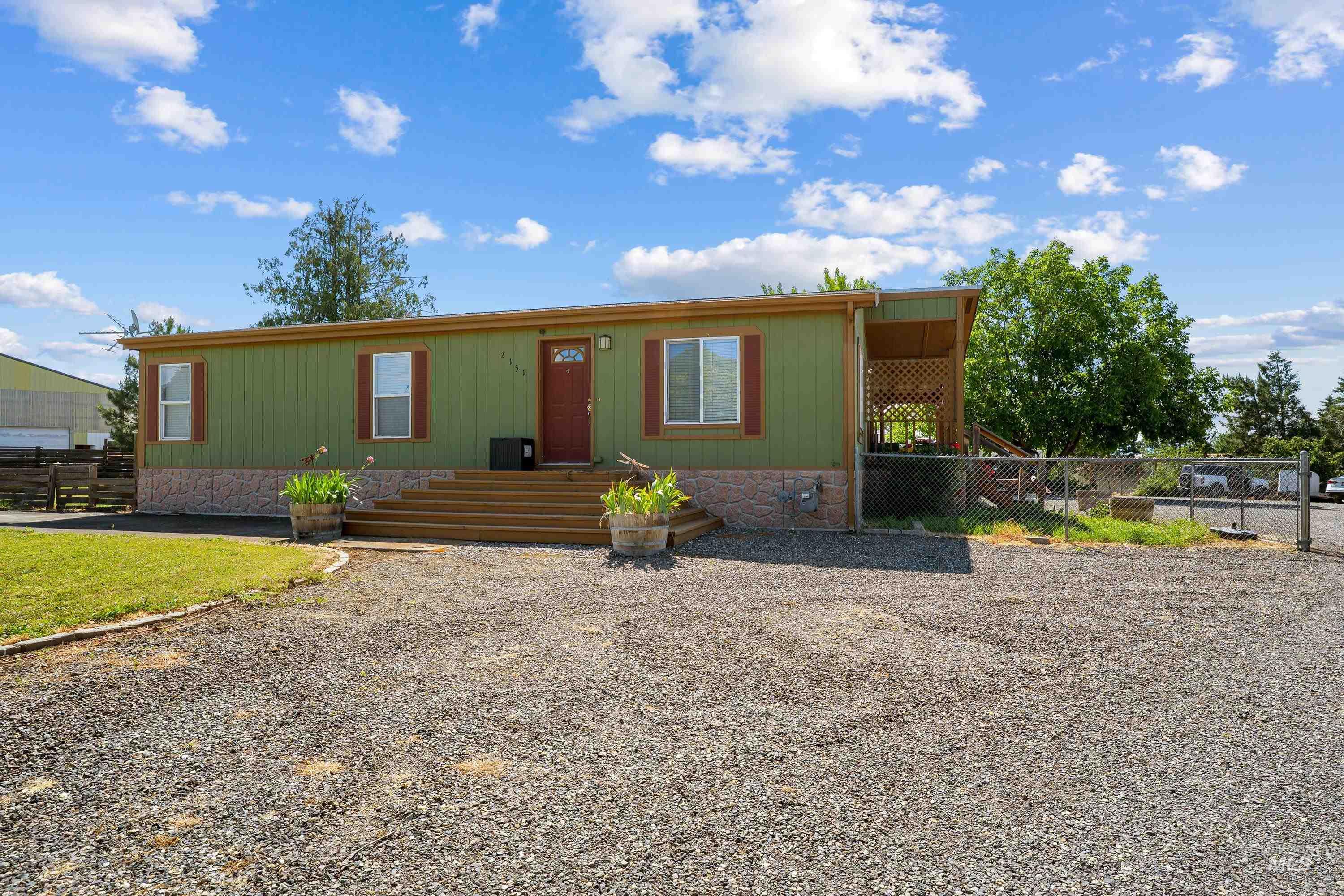 2151 2nd Ave, Clarkston, Washington 99403, 2 Bedrooms, 2 Bathrooms, Residential For Sale, Price $380,000, 98992694