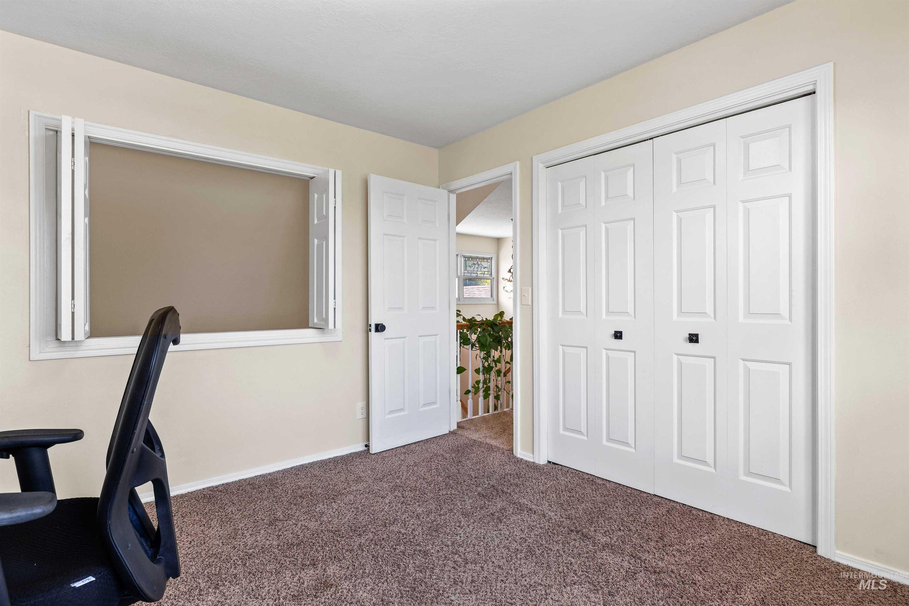 2055 Hillcrest Dr., Twin Falls, Idaho 83301, 3 Bedrooms, 2.5 Bathrooms, Residential For Sale, Price $424,900, 98992695