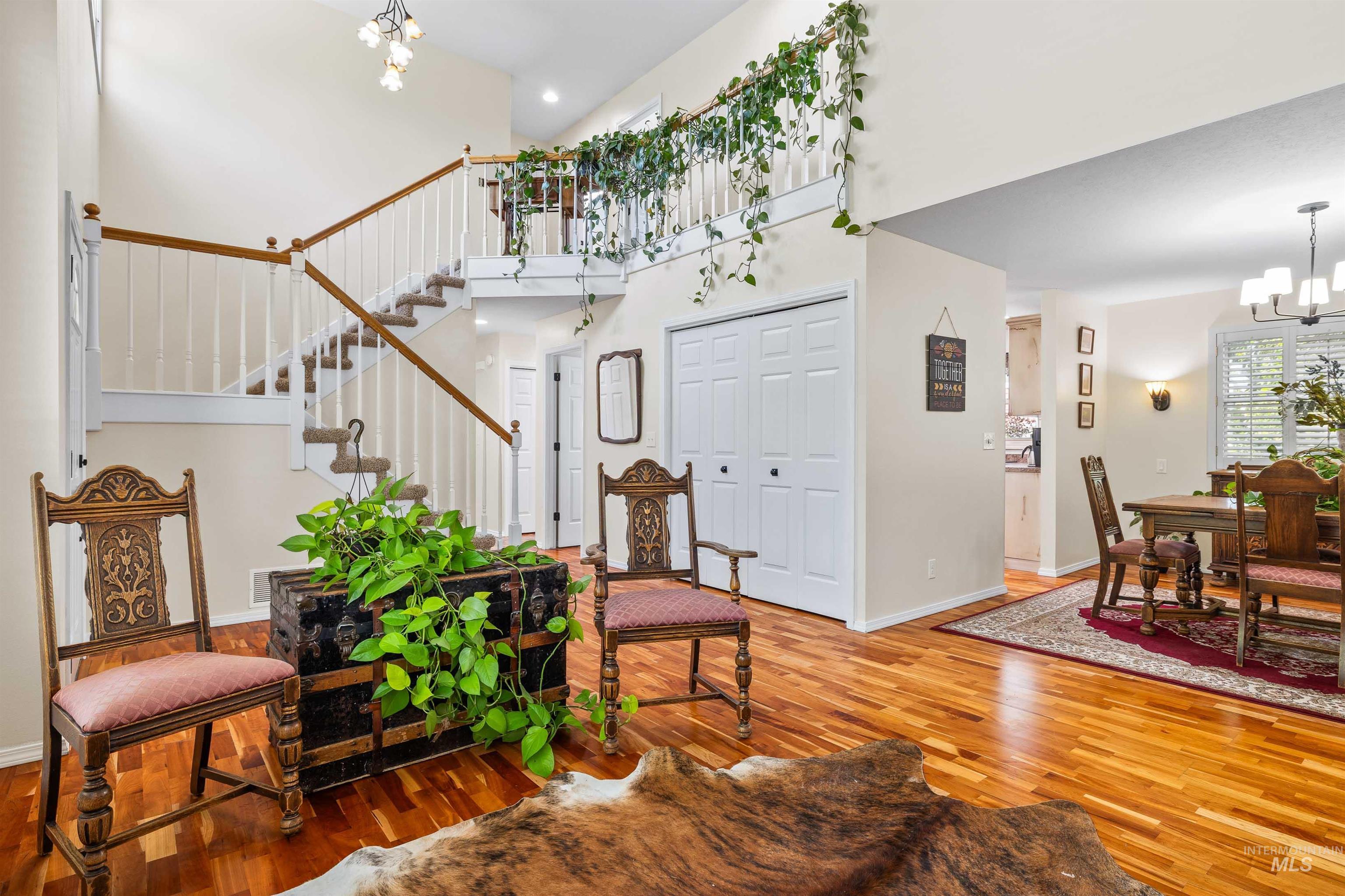 2055 Hillcrest Dr., Twin Falls, Idaho 83301, 3 Bedrooms, 2.5 Bathrooms, Residential For Sale, Price $424,900, 98992695
