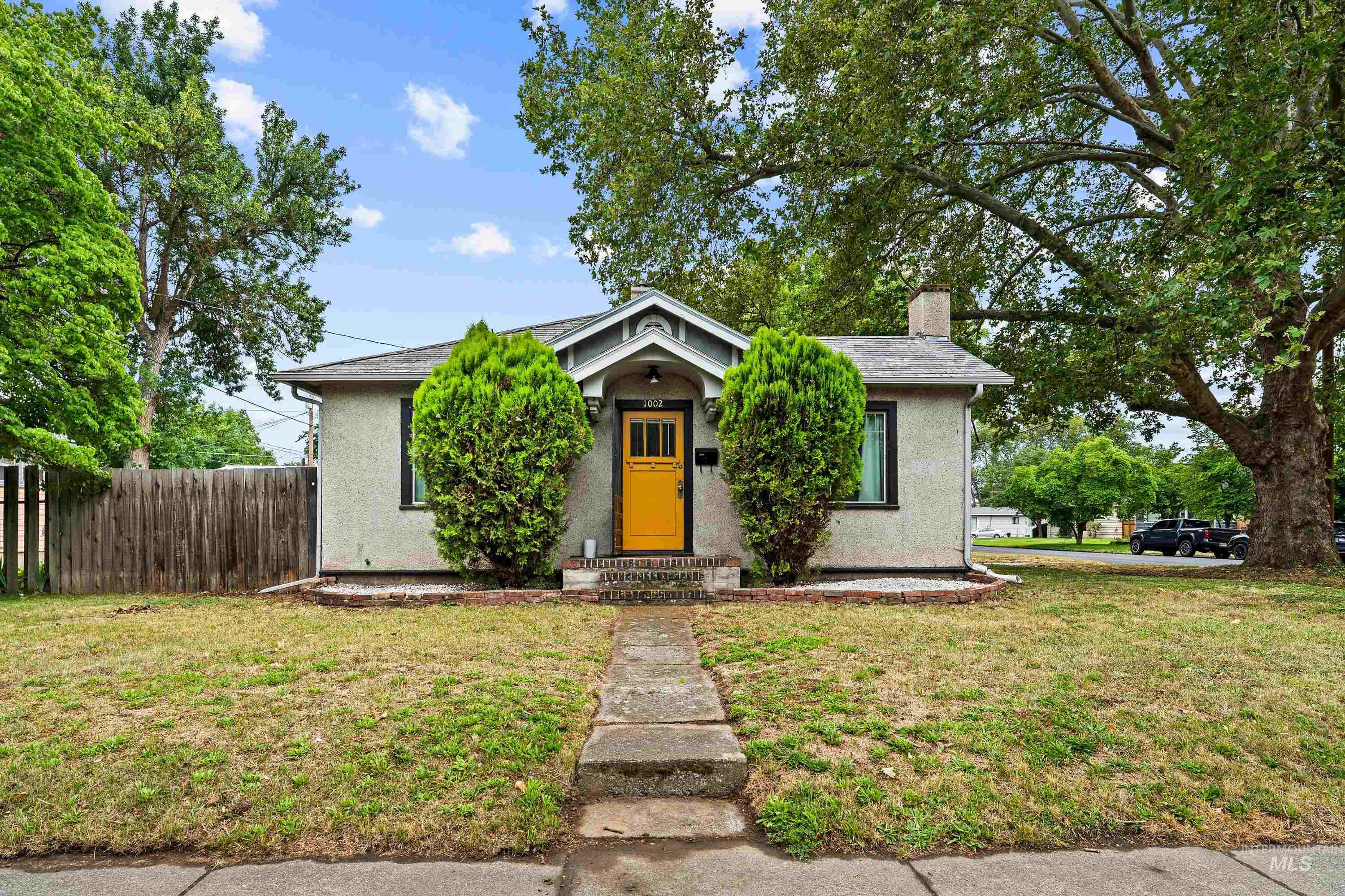 1002 11th Ave, Lewiston, Idaho 83501, 2 Bedrooms, 1 Bathroom, Residential For Sale, Price $265,000,MLS 98992704