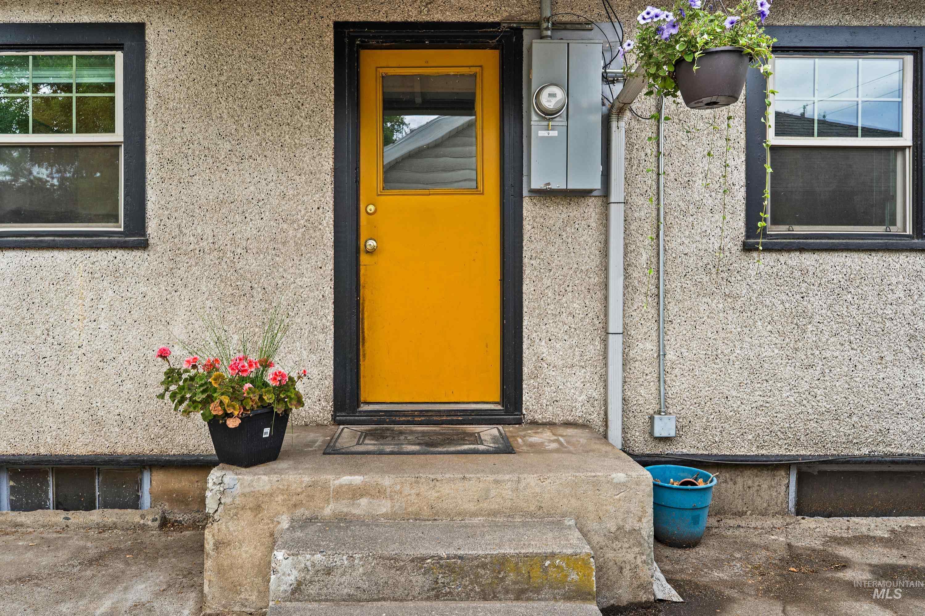 1002 11th Ave, Lewiston, Idaho 83501, 2 Bedrooms, 1 Bathroom, Residential For Sale, Price $265,000,MLS 98992704