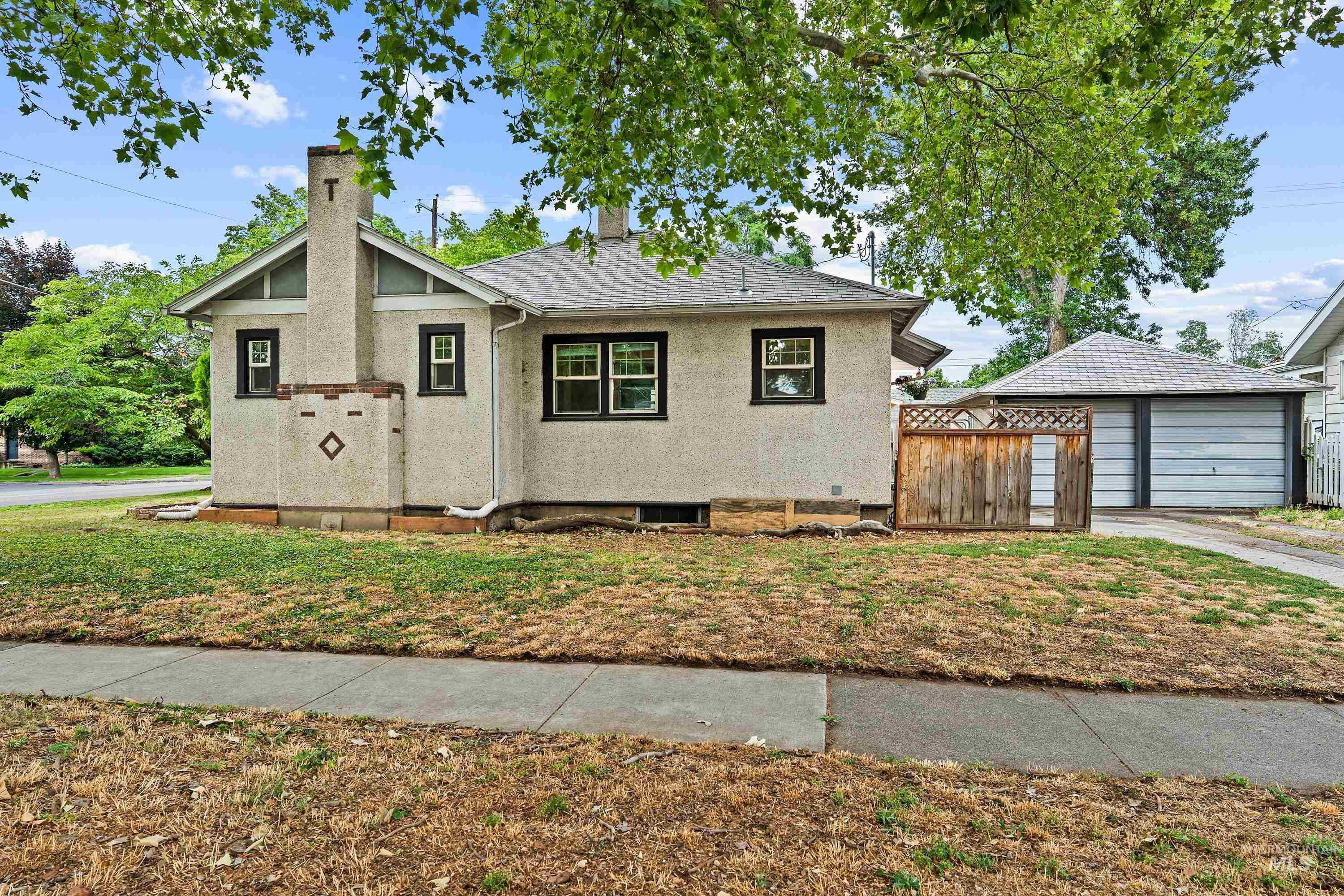 1002 11th Ave, Lewiston, Idaho 83501, 2 Bedrooms, 1 Bathroom, Residential For Sale, Price $265,000,MLS 98992704