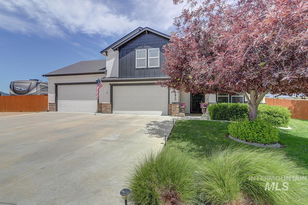 2820 W Paula Red, Kuna, Idaho 83634, 5 Bedrooms, 4 Bathrooms, Residential For Sale, Price $679,900, 98992706