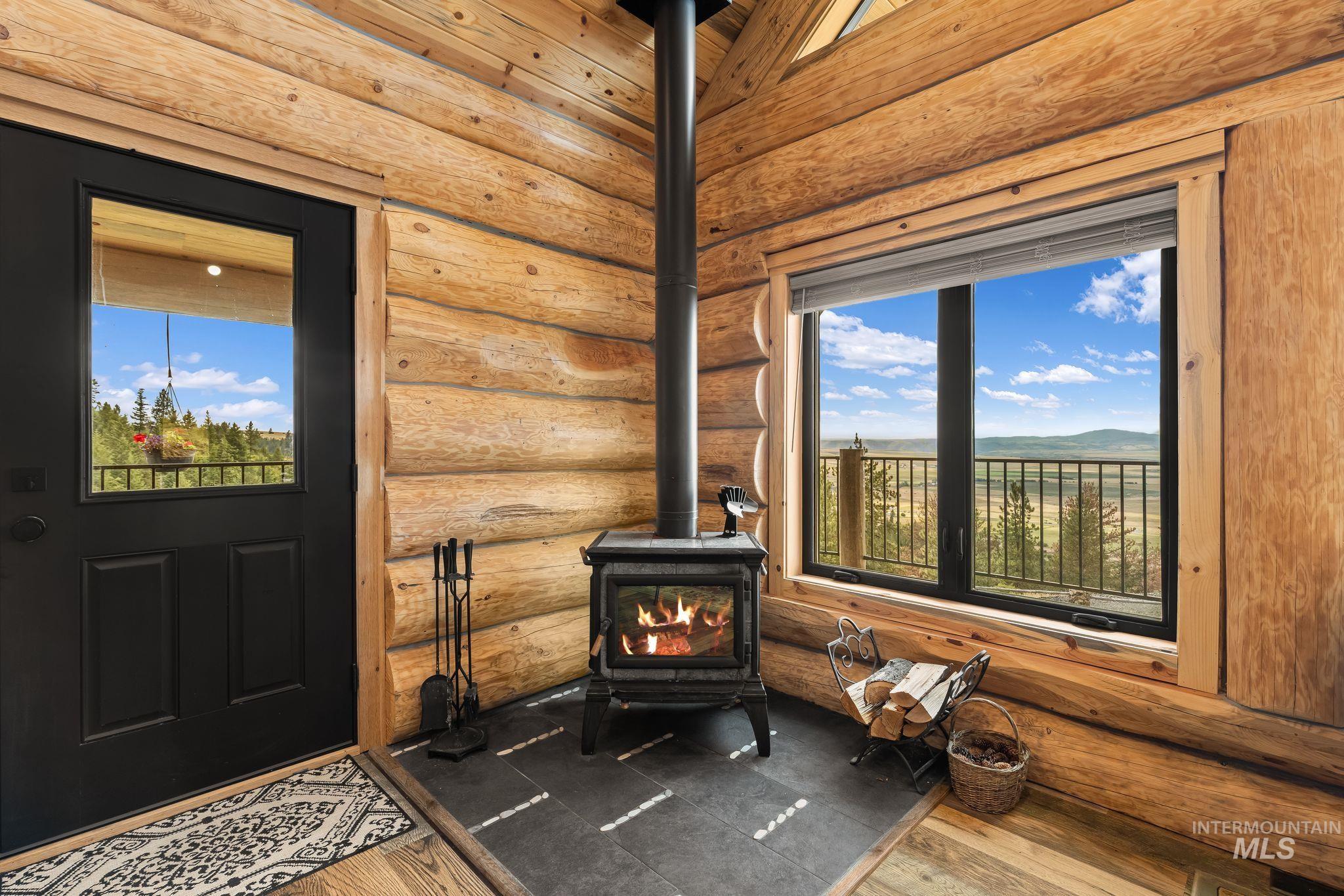 2625 Old White Bird Hill Road, Grangeville, Idaho 83530, 3 Bedrooms, 3 Bathrooms, Residential For Sale, Price $1,149,000,MLS 98992711