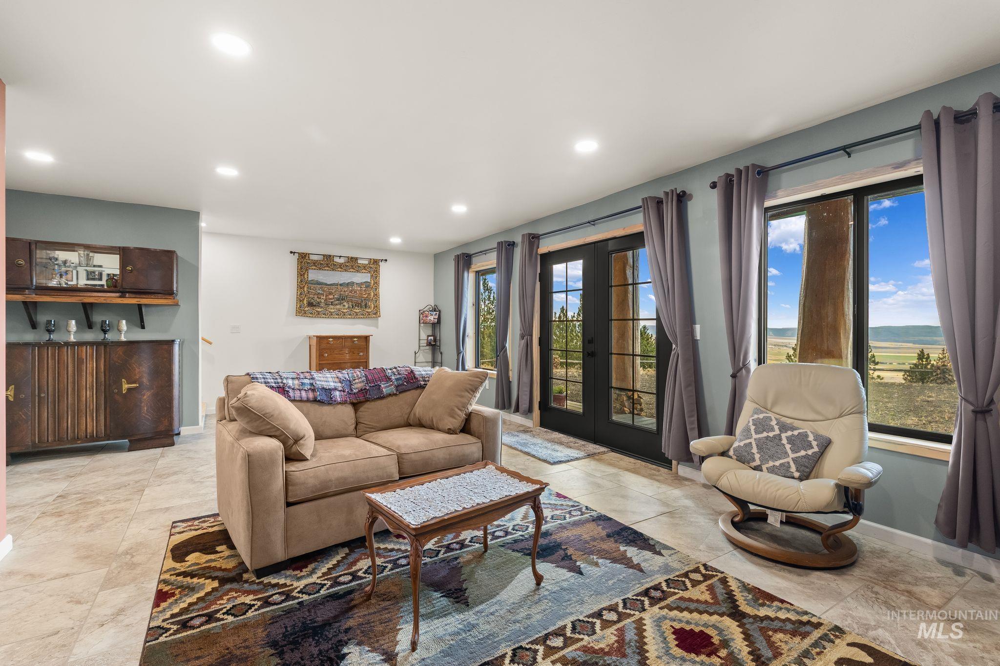2625 Old White Bird Hill Road, Grangeville, Idaho 83530, 3 Bedrooms, 3 Bathrooms, Residential For Sale, Price $1,149,000,MLS 98992711