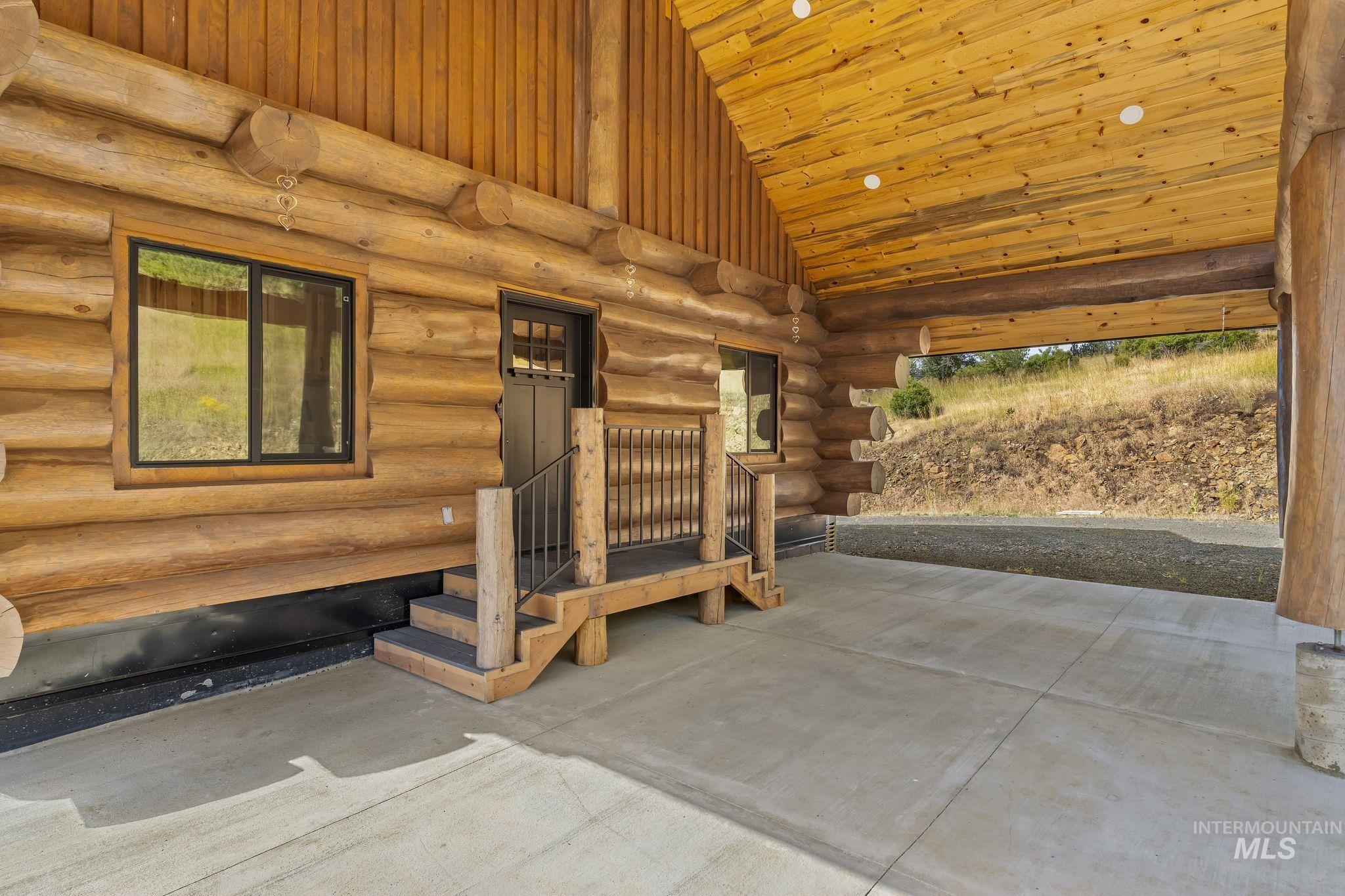 2625 Old White Bird Hill Road, Grangeville, Idaho 83530, 3 Bedrooms, 3 Bathrooms, Residential For Sale, Price $1,149,000,MLS 98992711