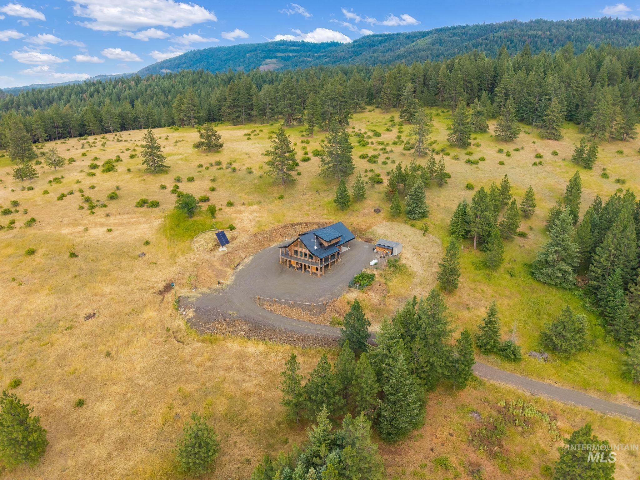 2625 Old White Bird Hill Road, Grangeville, Idaho 83530, 3 Bedrooms, 3 Bathrooms, Residential For Sale, Price $1,149,000,MLS 98992711