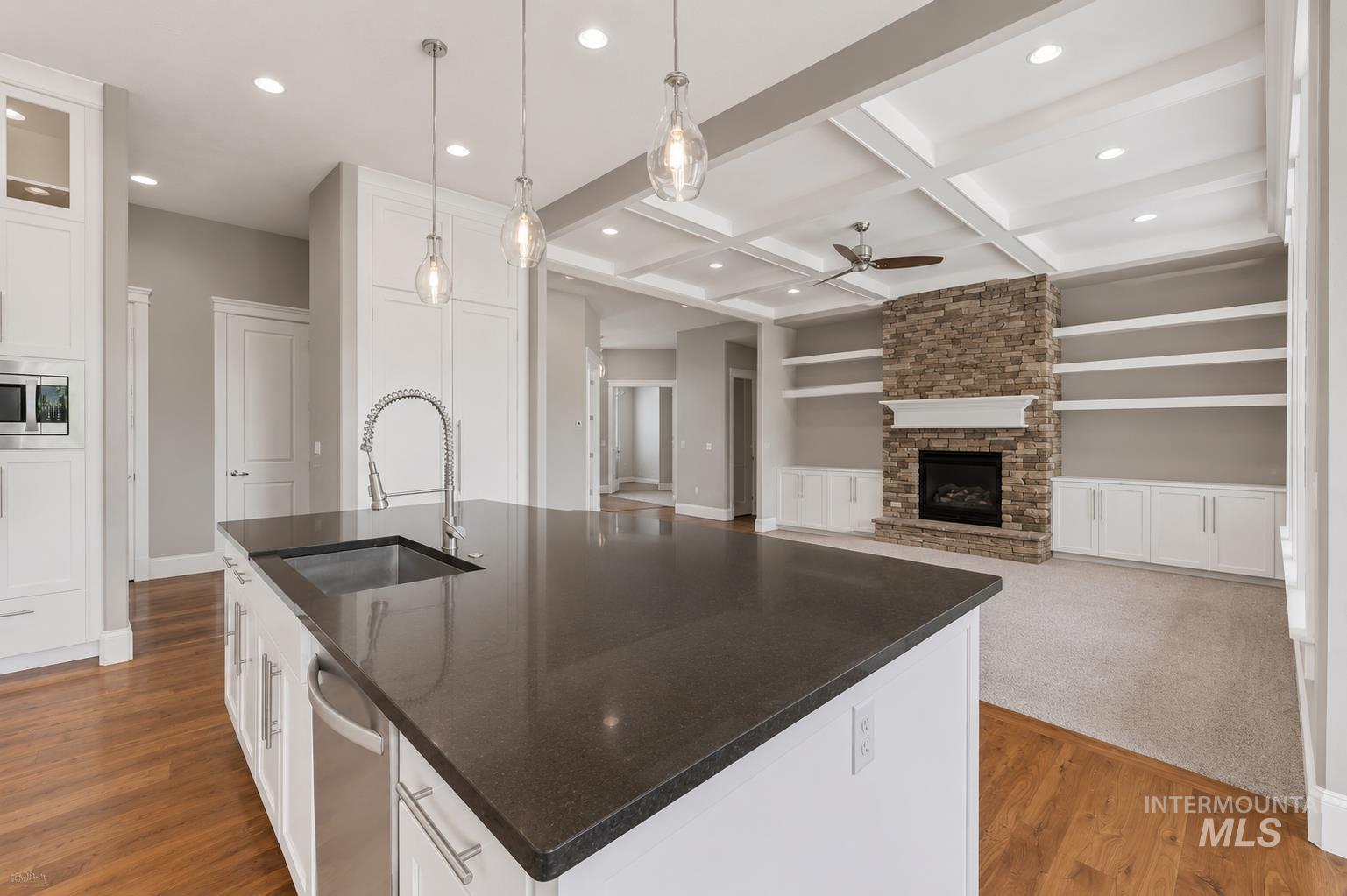 6070 W Piaffe Ct, Eagle, Idaho 83616, 4 Bedrooms, 3.5 Bathrooms, Residential For Sale, Price $1,100,000,MLS 98992720
