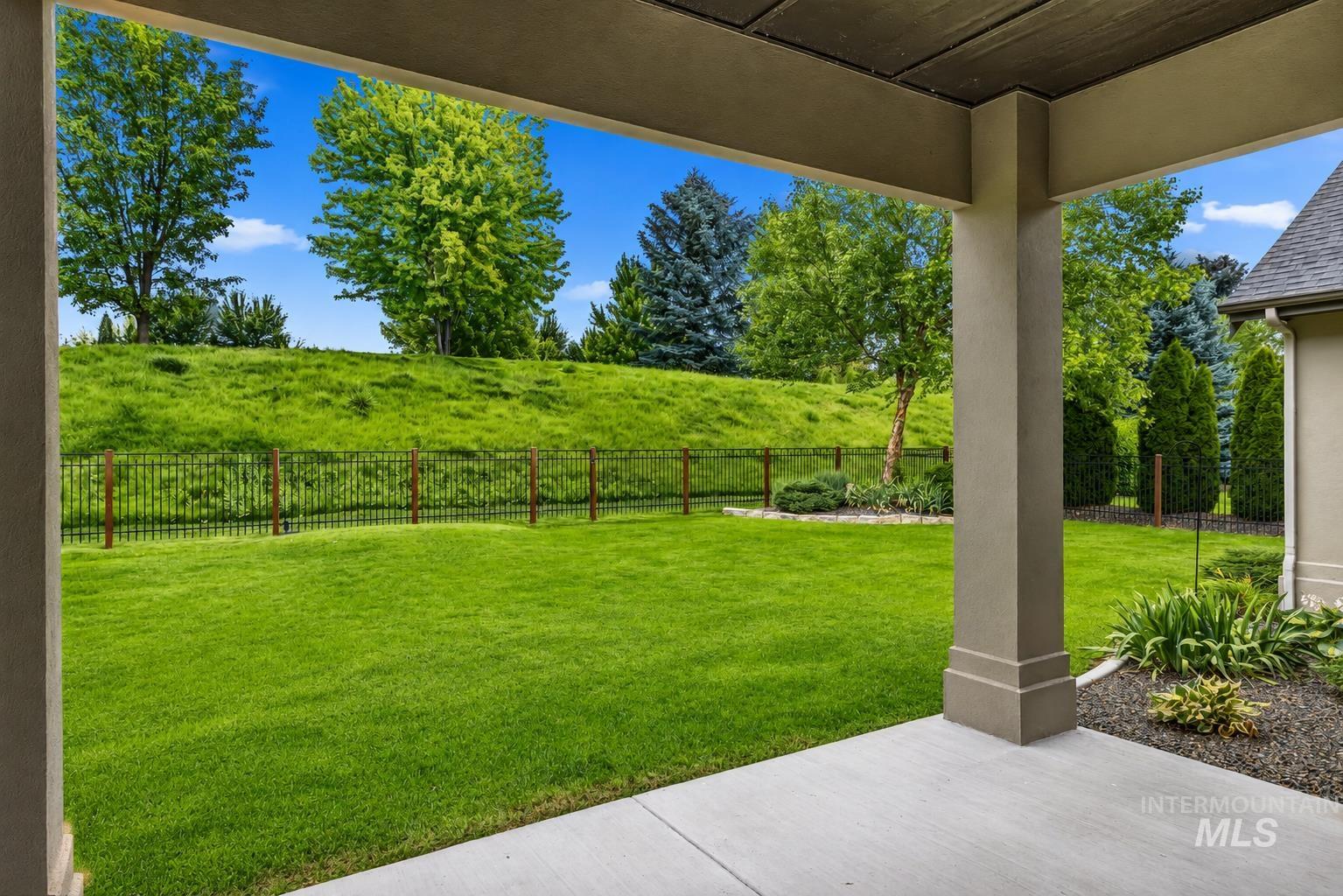 6070 W Piaffe Ct, Eagle, Idaho 83616, 4 Bedrooms, 3.5 Bathrooms, Residential For Sale, Price $1,100,000,MLS 98992720