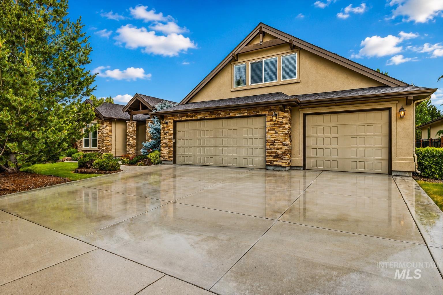 6070 W Piaffe Ct, Eagle, Idaho 83616, 4 Bedrooms, 3.5 Bathrooms, Residential For Sale, Price $1,100,000,MLS 98992720