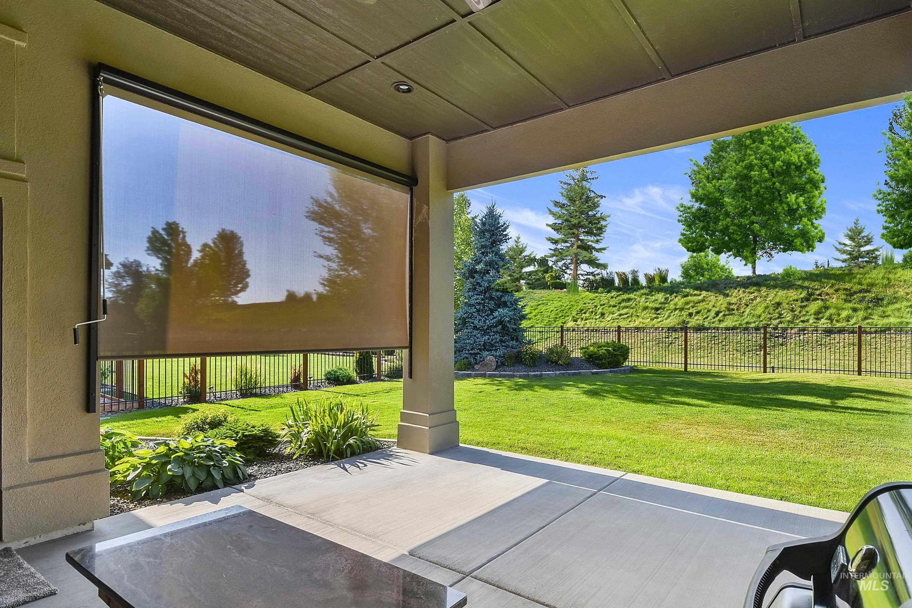6070 W Piaffe Ct, Eagle, Idaho 83616, 4 Bedrooms, 3.5 Bathrooms, Residential For Sale, Price $1,100,000,MLS 98992720
