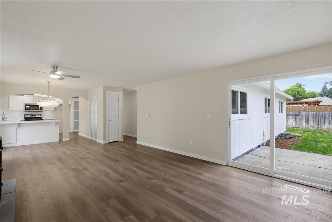 5074 W Harbourview Drive, Boise, Idaho 83703, 3 Bedrooms, 2 Bathrooms, Residential For Sale, Price $509,000, 98992723