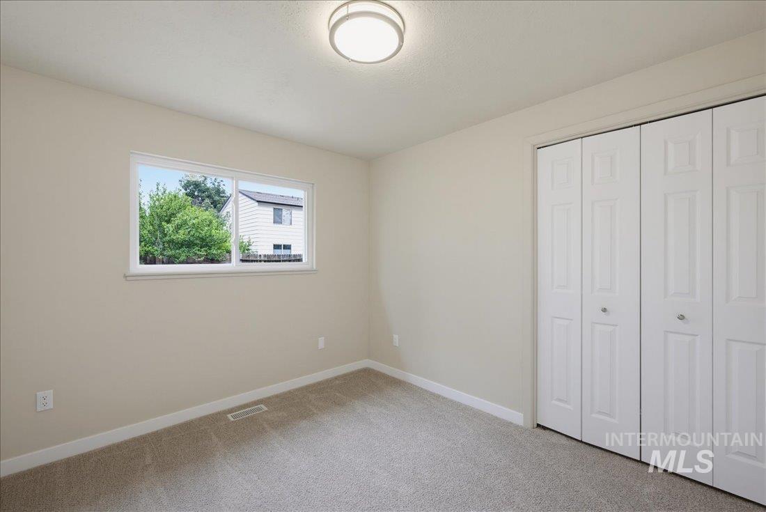 5074 W Harbourview Drive, Boise, Idaho 83703, 3 Bedrooms, 2 Bathrooms, Residential For Sale, Price $509,000, 98992723