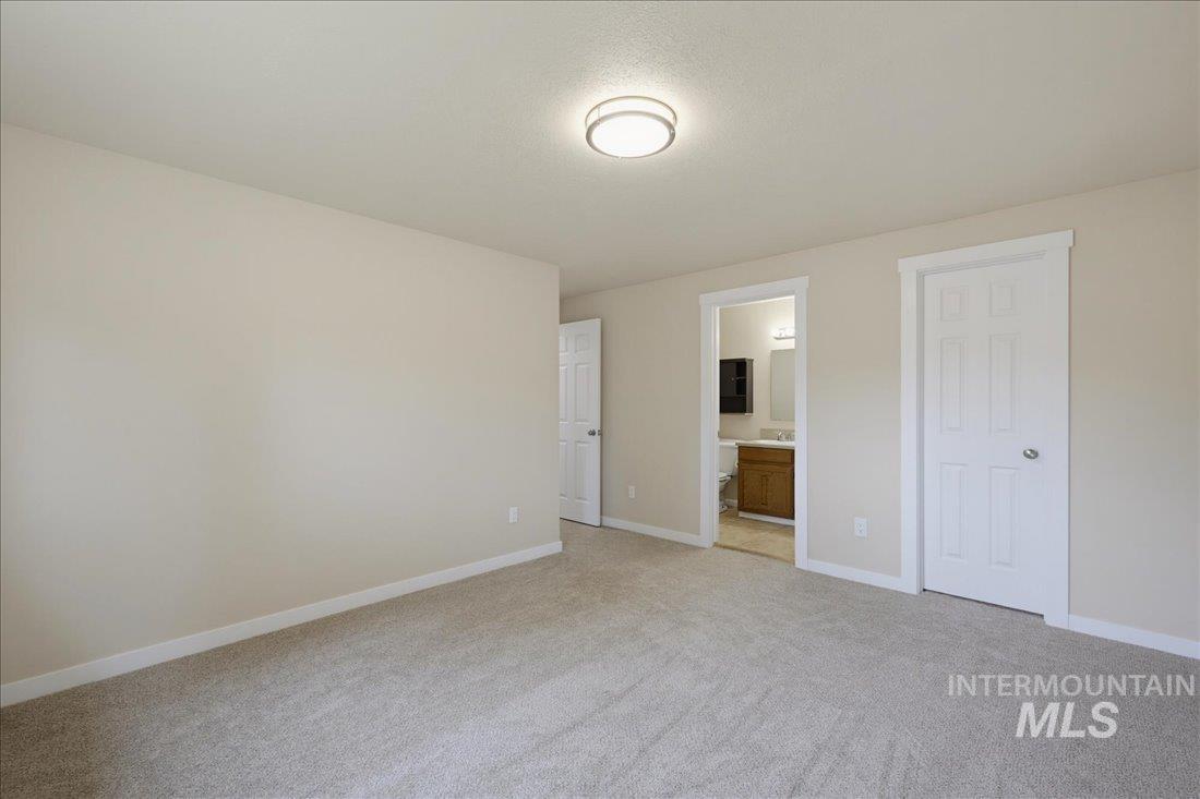 5074 W Harbourview Drive, Boise, Idaho 83703, 3 Bedrooms, 2 Bathrooms, Residential For Sale, Price $509,000, 98992723