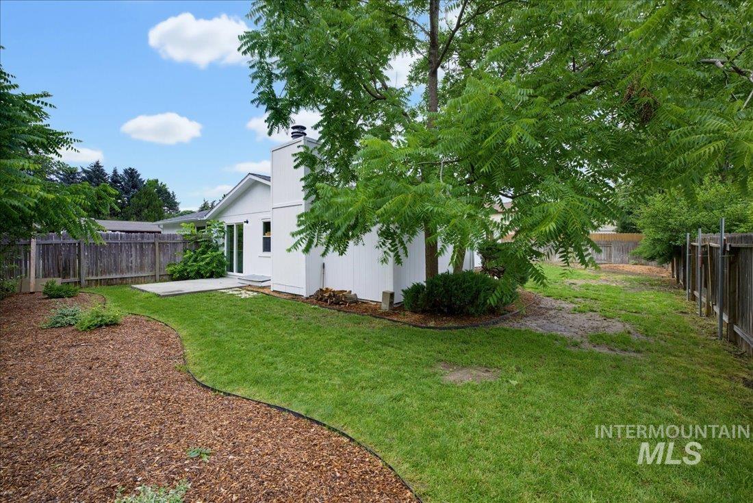 5074 W Harbourview Drive, Boise, Idaho 83703, 3 Bedrooms, 2 Bathrooms, Residential For Sale, Price $509,000, 98992723