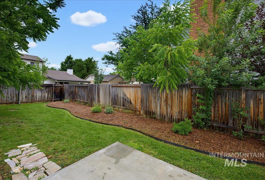 5074 W Harbourview Drive, Boise, Idaho 83703, 3 Bedrooms, 2 Bathrooms, Residential For Sale, Price $509,000, 98992723