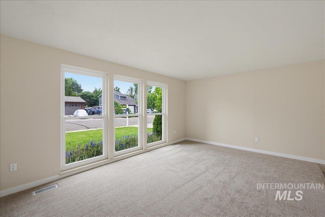 5074 W Harbourview Drive, Boise, Idaho 83703, 3 Bedrooms, 2 Bathrooms, Residential For Sale, Price $509,000, 98992723