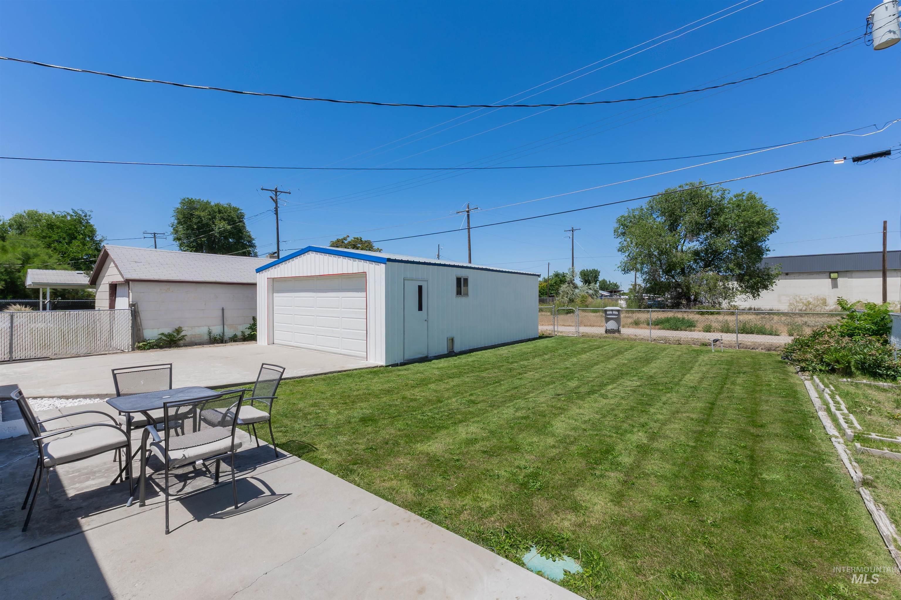 114 Sunnyside Dr, Caldwell, Idaho 83605, 2 Bedrooms, 1 Bathroom, Residential For Sale, Price $289,900,MLS 98992724