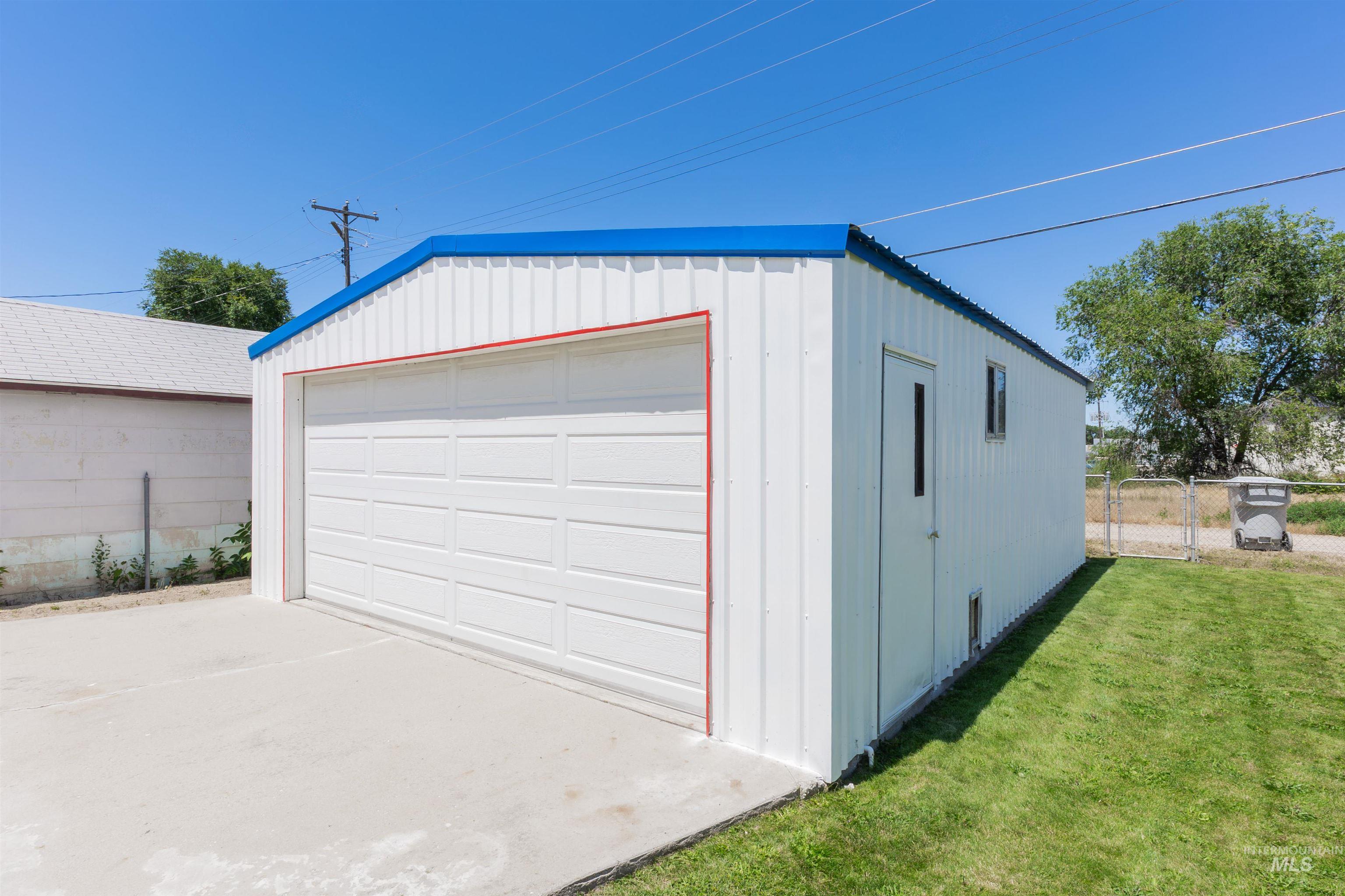 114 Sunnyside Dr, Caldwell, Idaho 83605, 2 Bedrooms, 1 Bathroom, Residential For Sale, Price $289,900,MLS 98992724