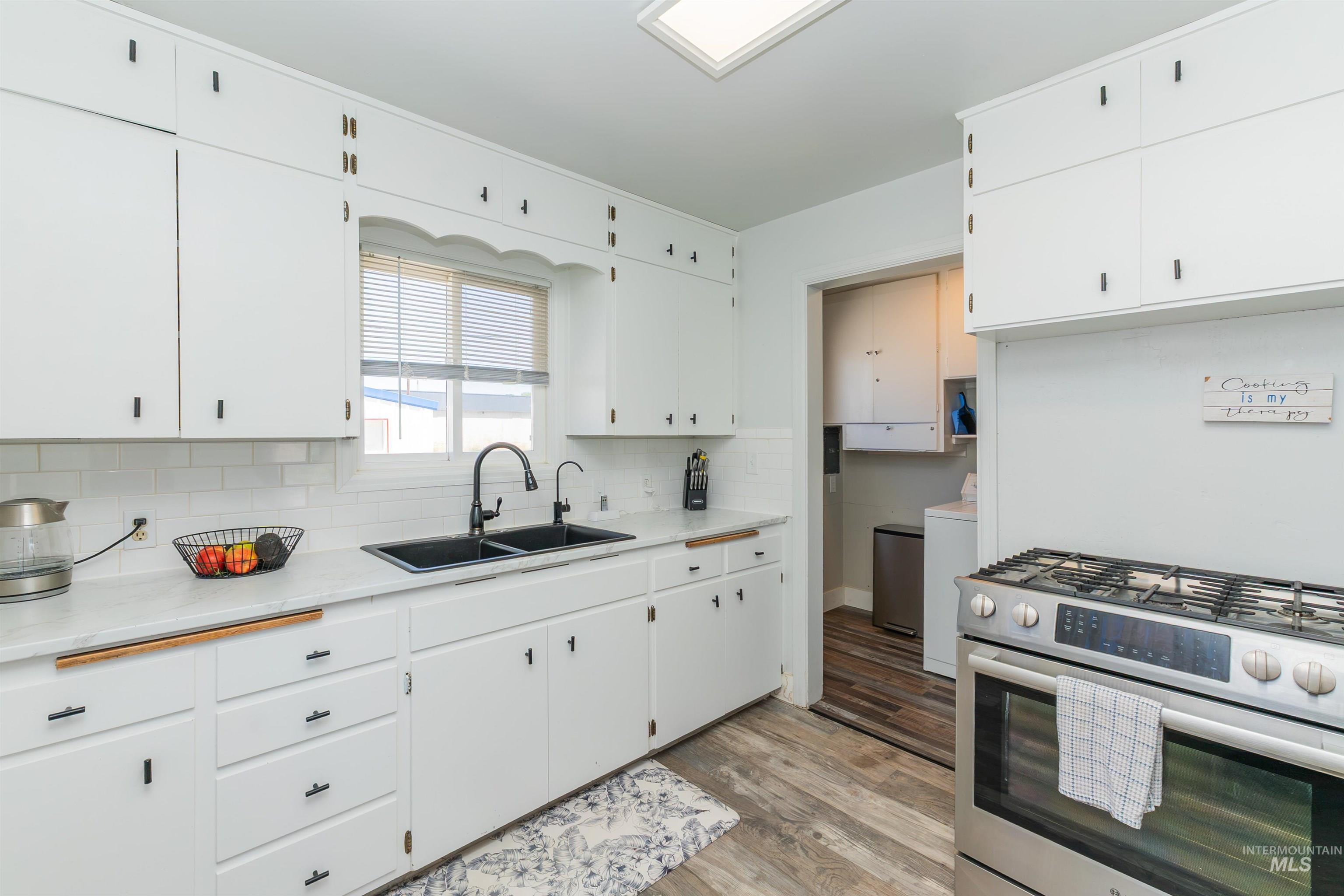 114 Sunnyside Dr, Caldwell, Idaho 83605, 2 Bedrooms, 1 Bathroom, Residential For Sale, Price $289,900,MLS 98992724