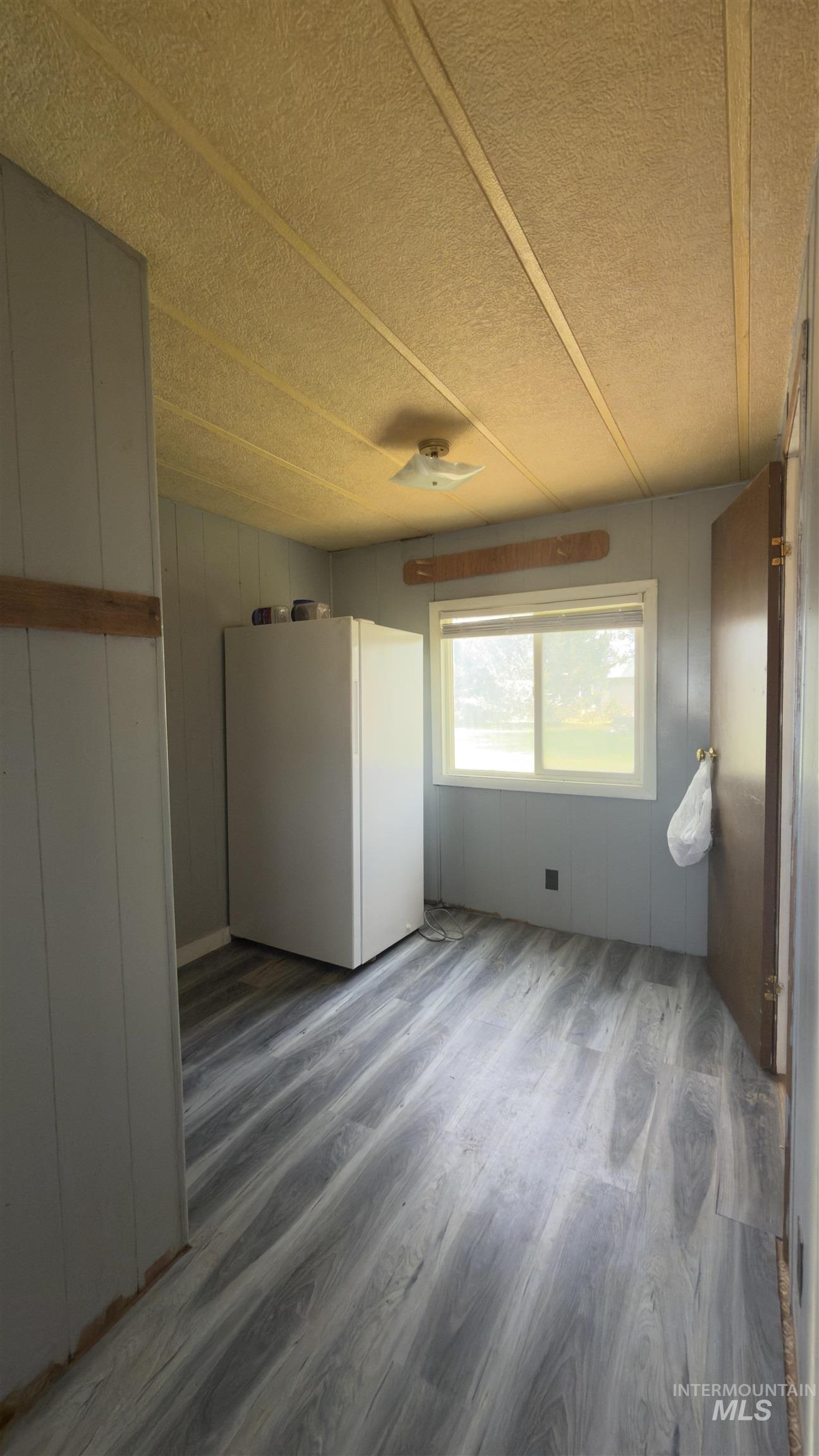 301 Shillington Court, Minidoka, Idaho 83343, 3 Bedrooms, 2 Bathrooms, Residential For Sale, Price $90,000, 98992726