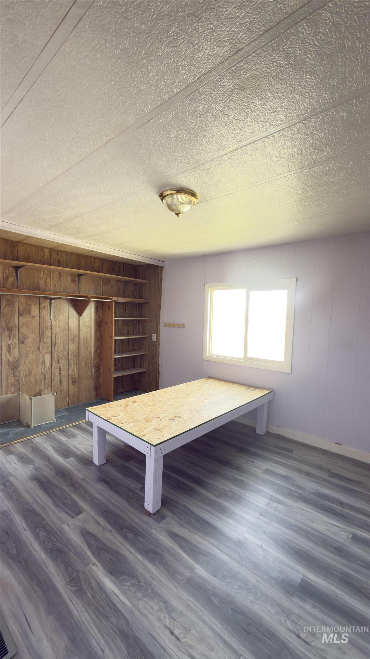 301 Shillington Court, Minidoka, Idaho 83343, 3 Bedrooms, 2 Bathrooms, Residential For Sale, Price $90,000, 98992726