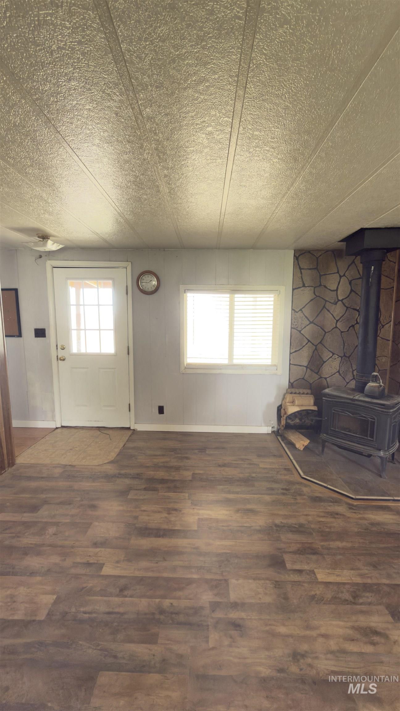 301 Shillington Court, Minidoka, Idaho 83343, 3 Bedrooms, 2 Bathrooms, Residential For Sale, Price $90,000, 98992726