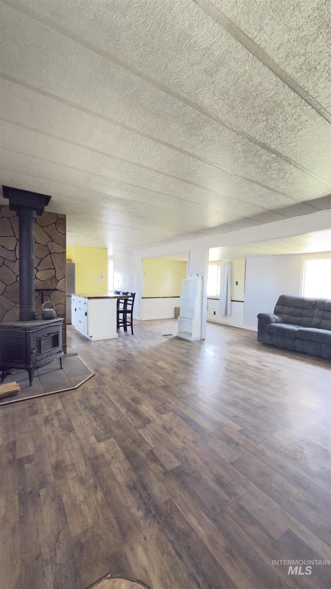 301 Shillington Court, Minidoka, Idaho 83343, 3 Bedrooms, 2 Bathrooms, Residential For Sale, Price $90,000, 98992726